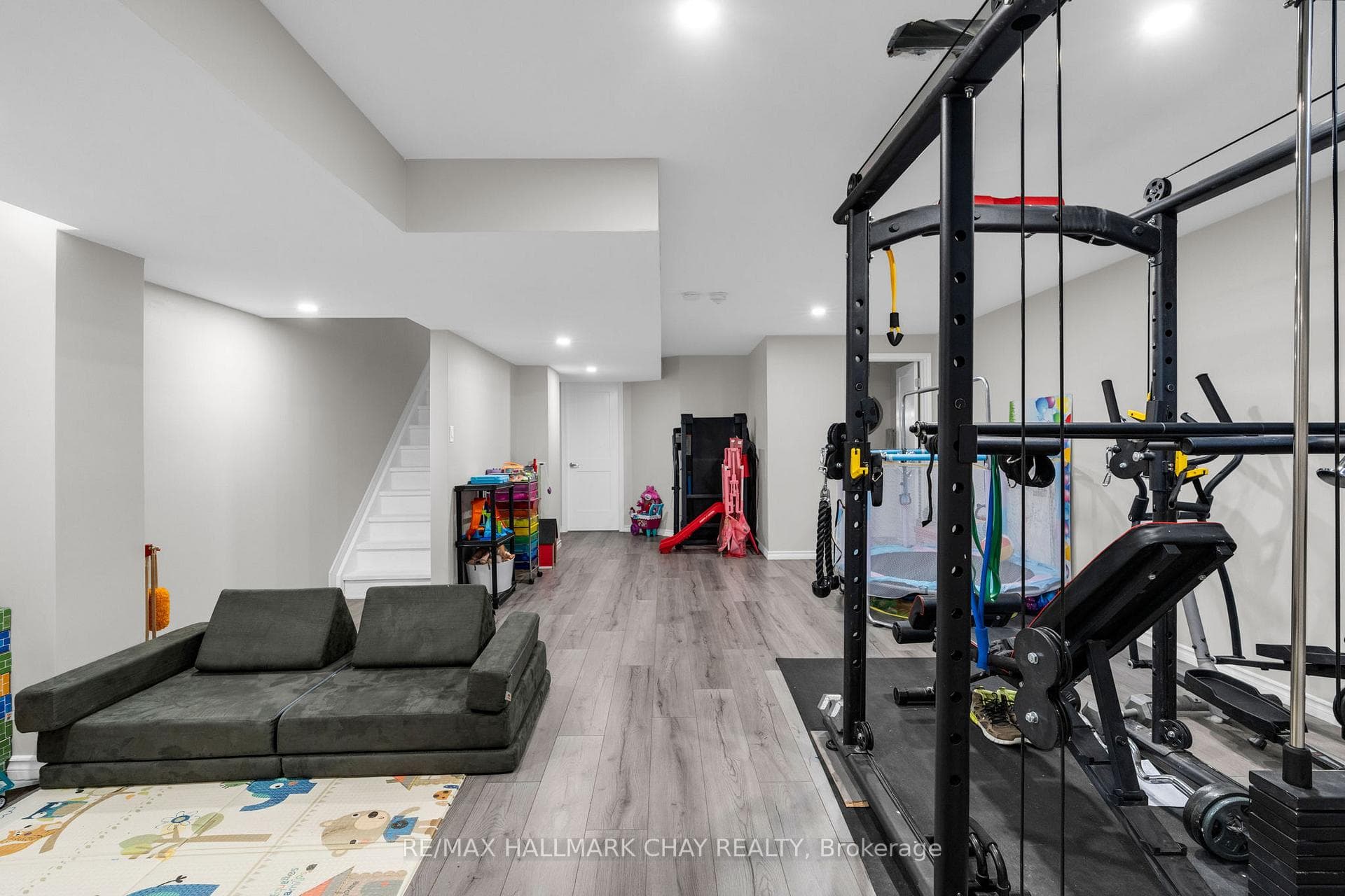 81 Greenwood Drive photo 31