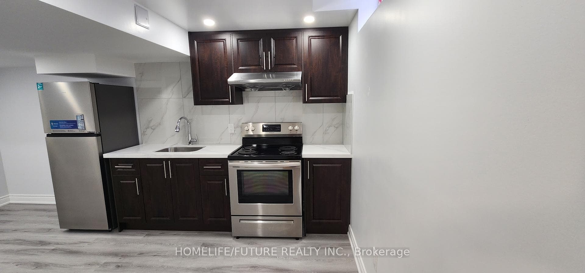 30 Canoe Crescent photo 19