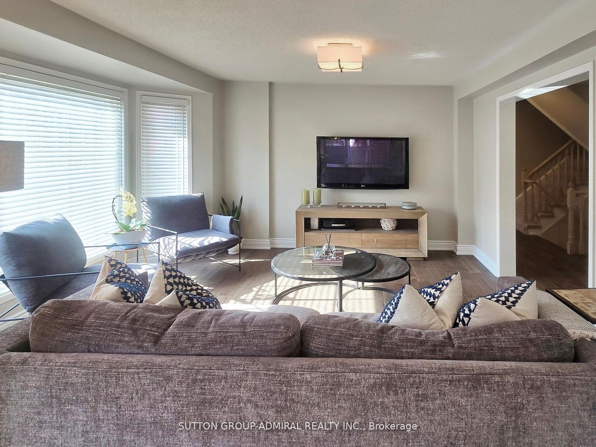 15 Alameda Circle photo 9
