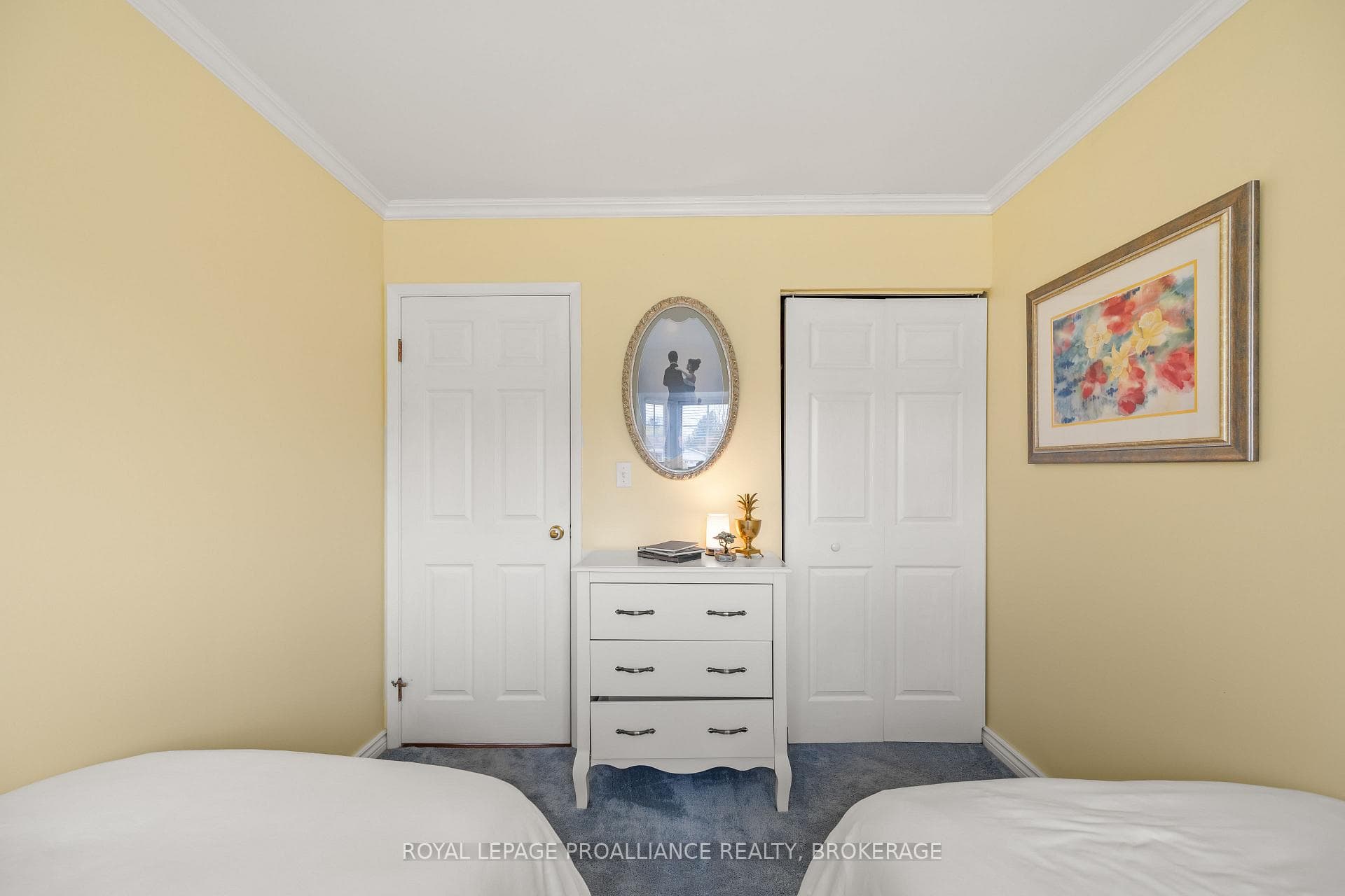 201 Camberley Crescent photo 18