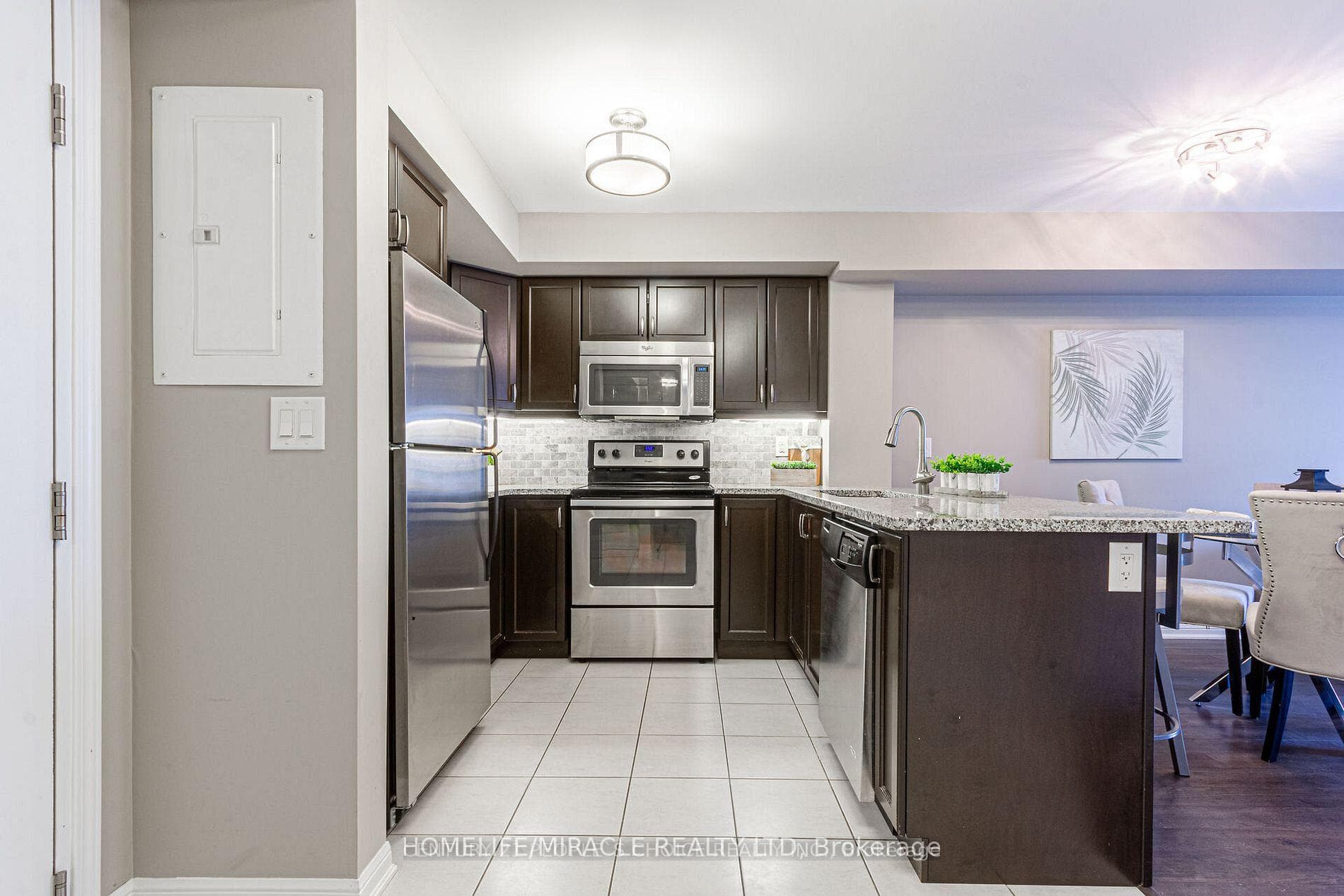 1045 Nadalin Heights Unit 211 photo 15