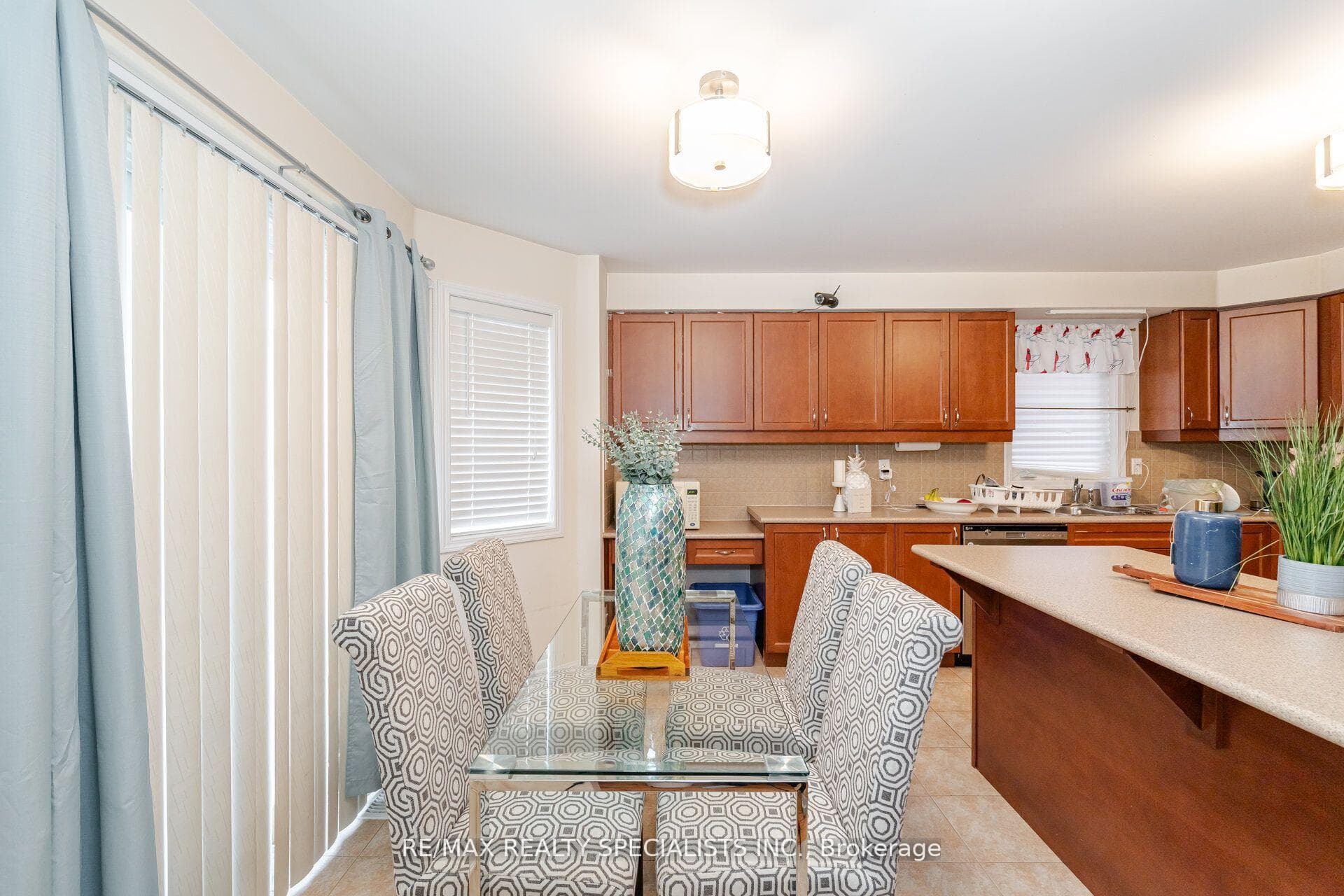 33 Bloom Drive photo 16