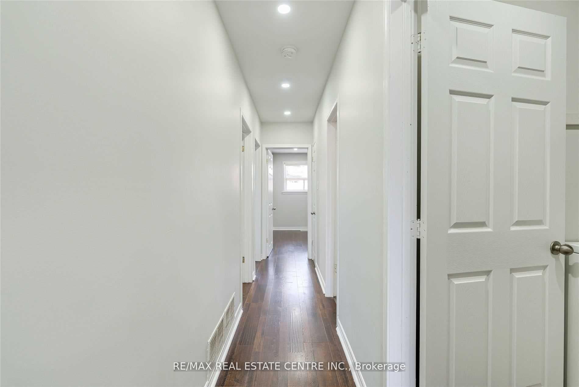 11 Garfield Crescent Unit Upper photo 15