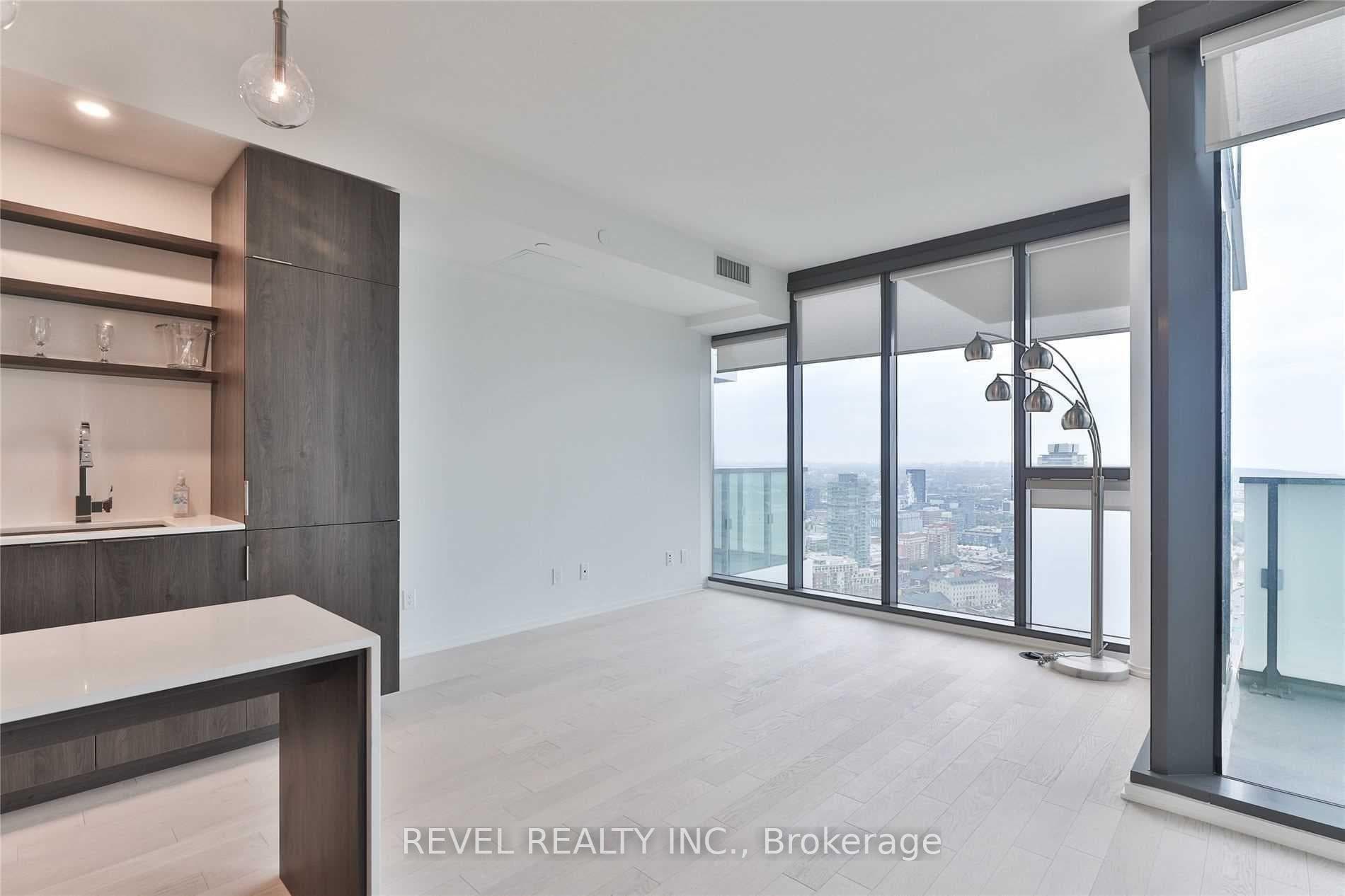 16 Bonnycastle Street Unit 3706 photo 4