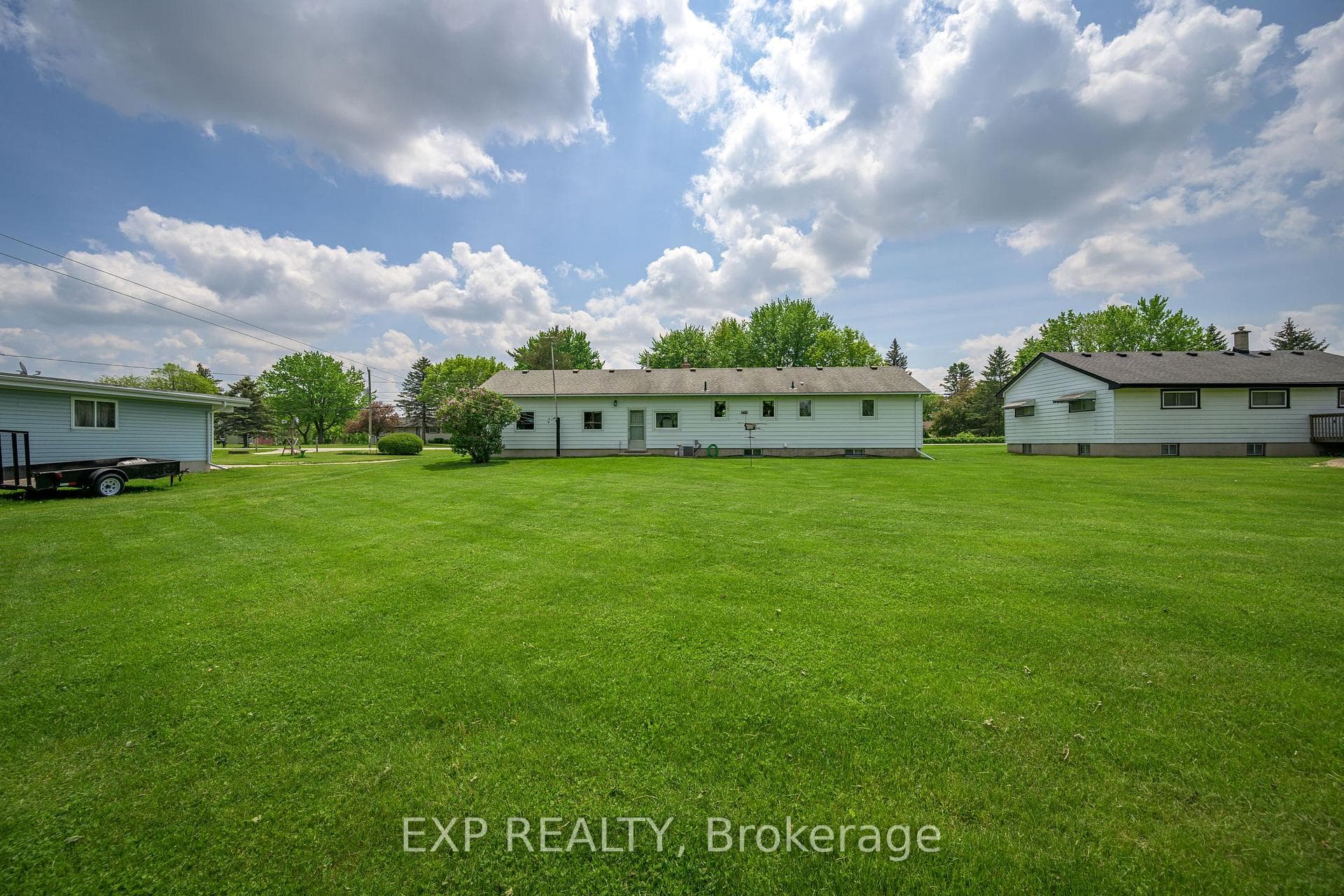 2700 Catherine Street photo 11