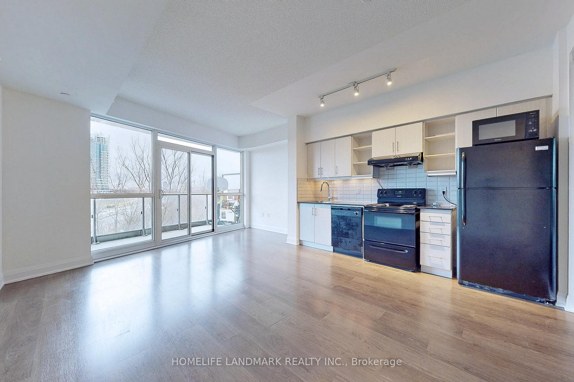 160 Vanderhoof Avenue Unit 316 photo 1
