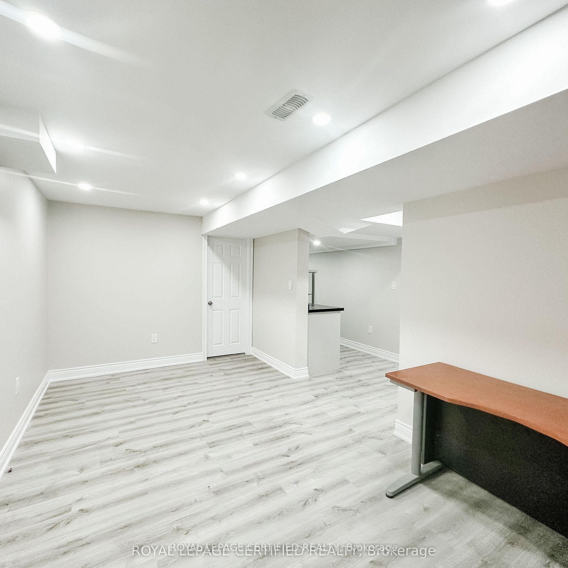 30 Lucerne Drive photo 40