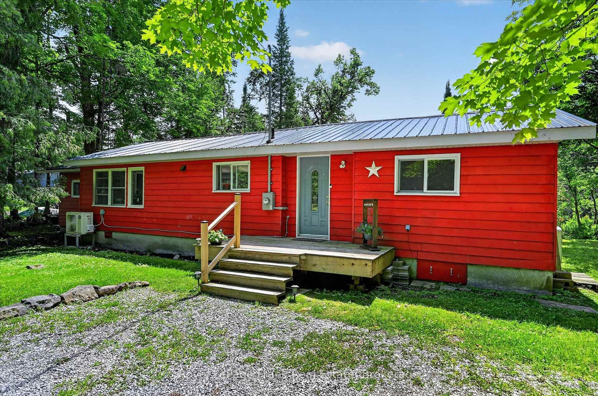 280 Edwina Drive photo 6