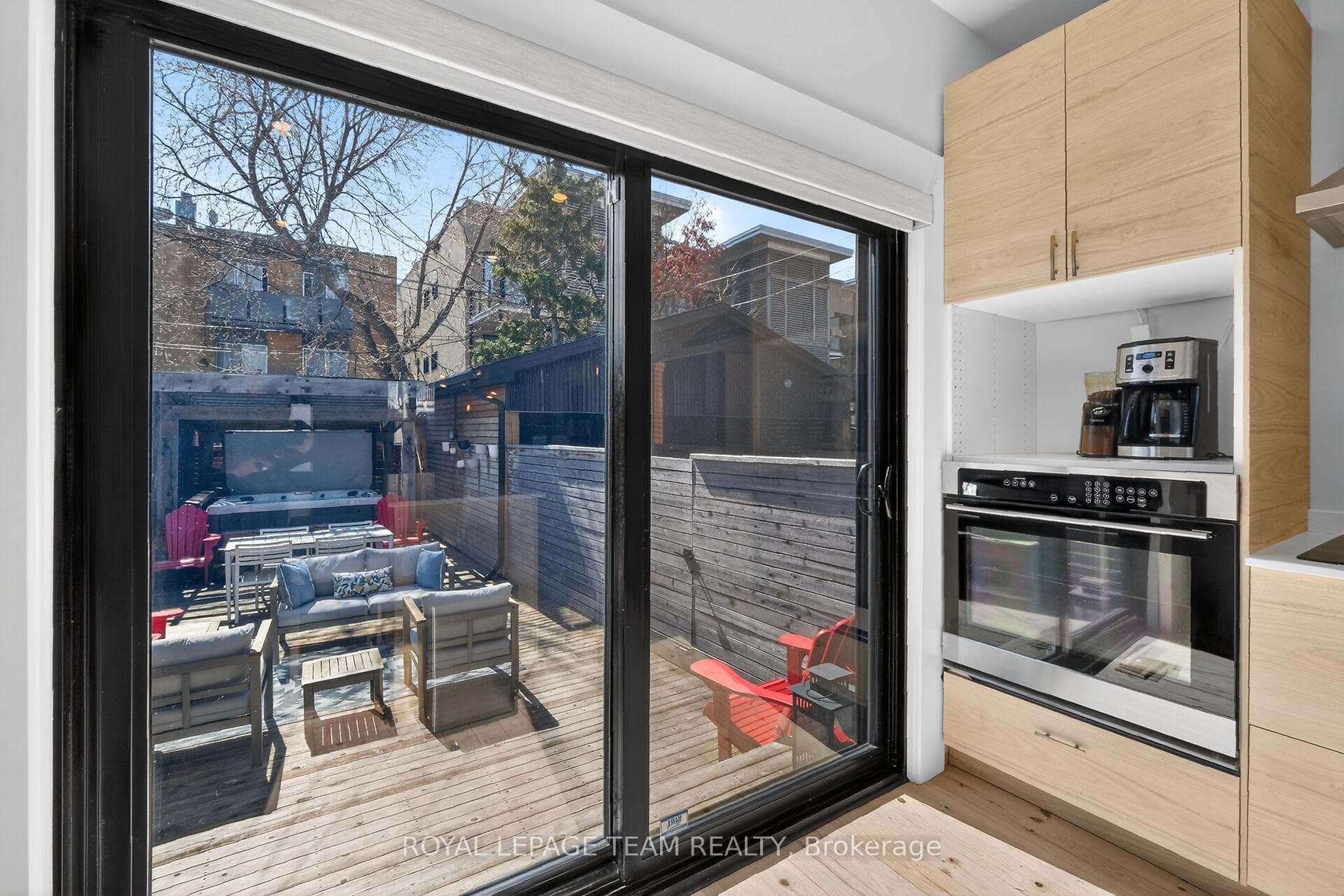 142 Florence Street photo 14