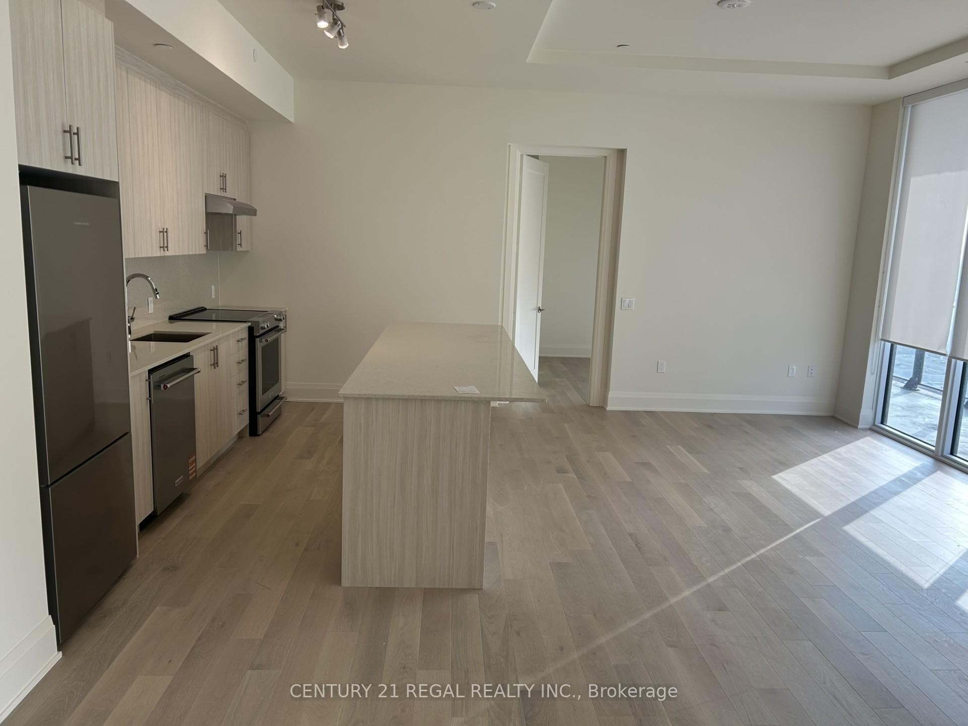 8960 Jane Street Unit PH 101 photo 9
