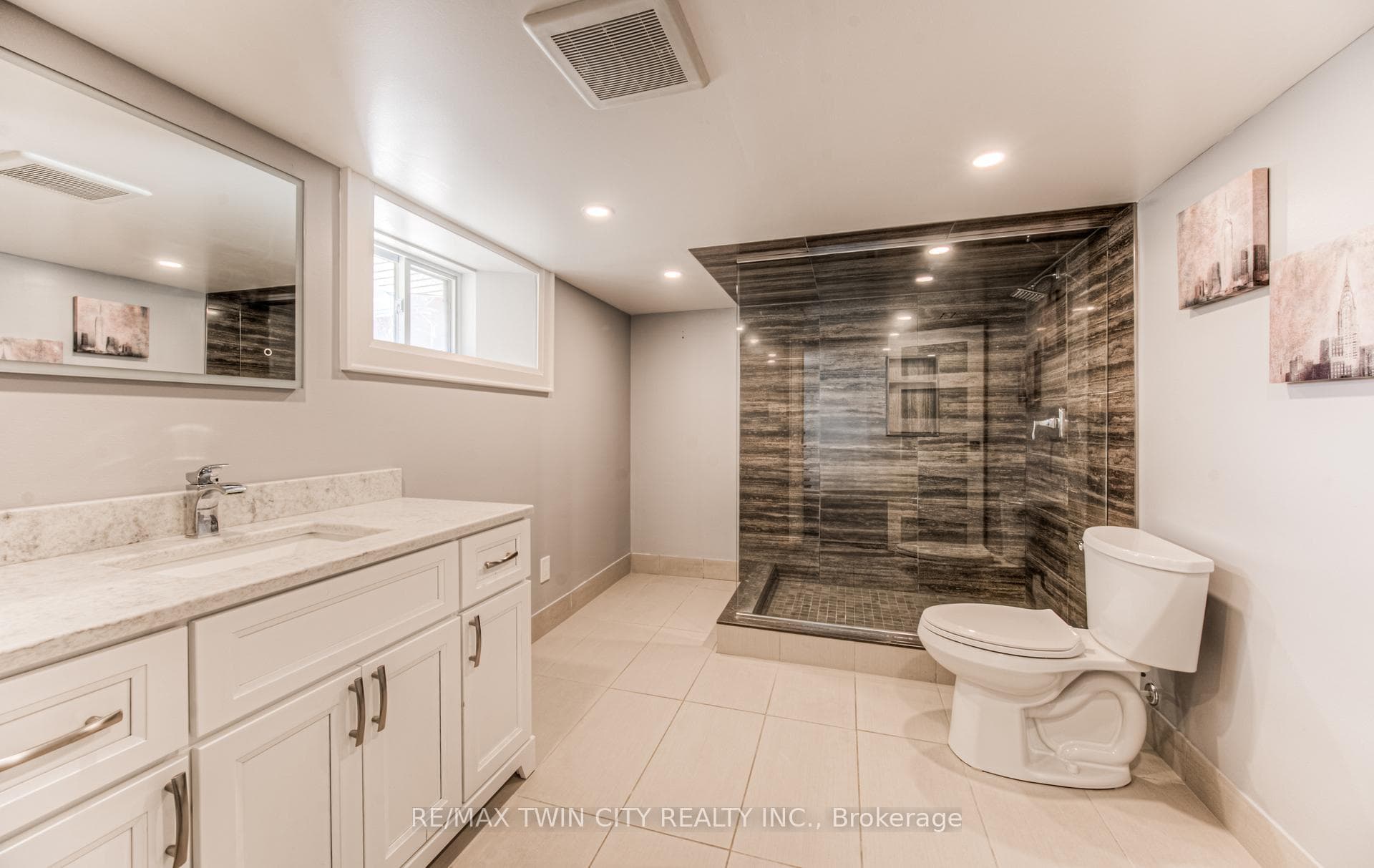 31 Dekay Street photo 39