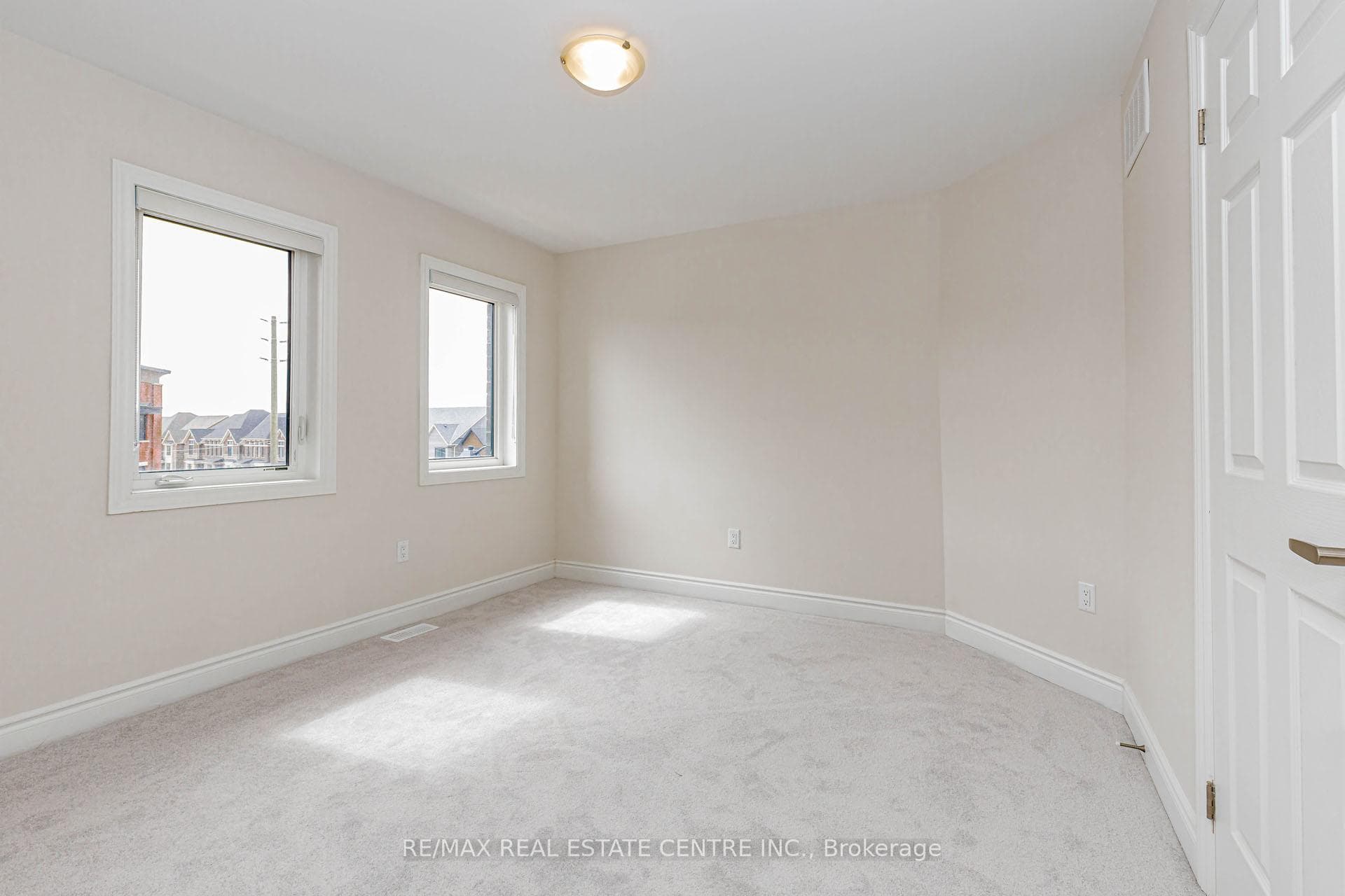 3 Marvin Avenue photo 35