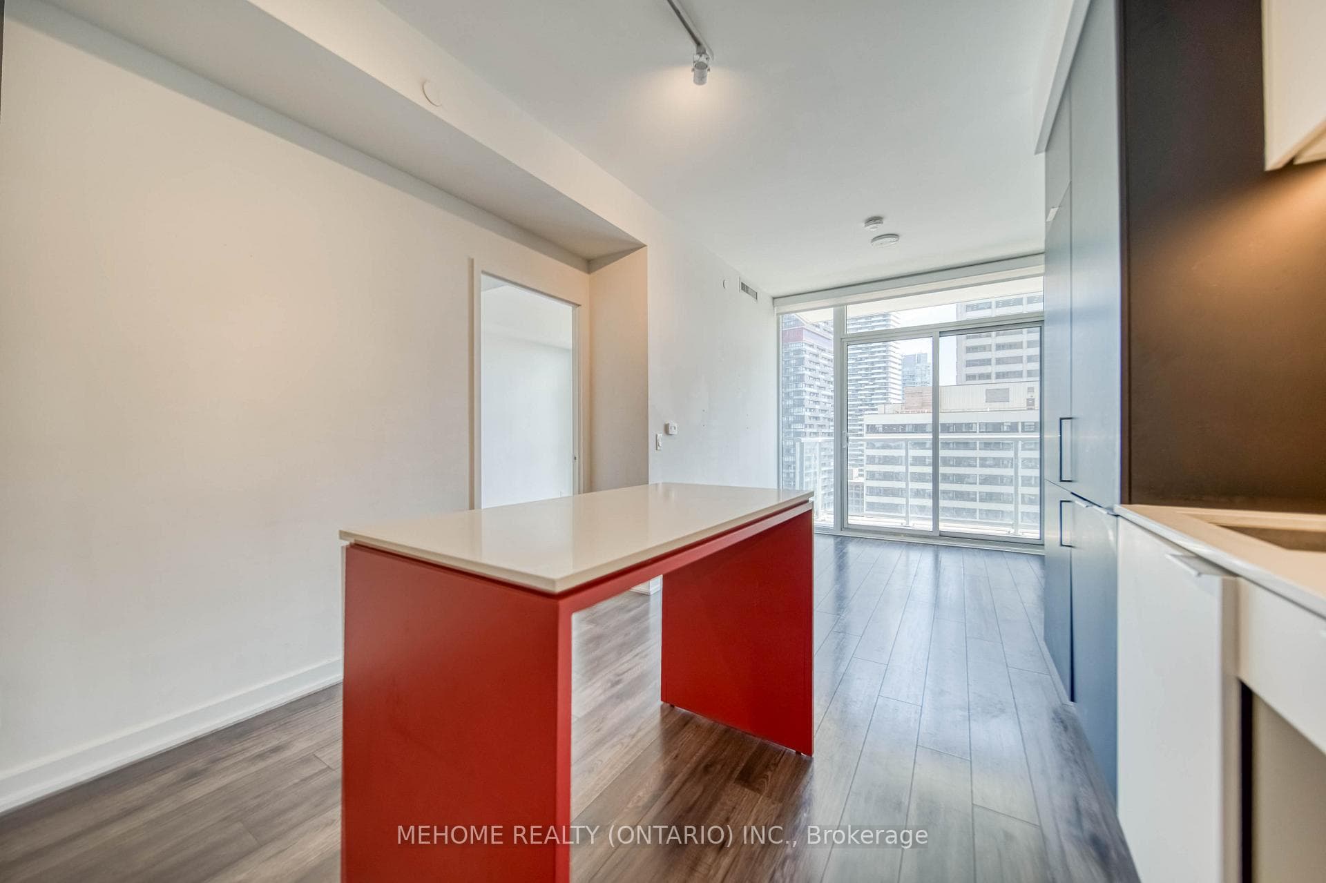 33 Helendale Avenue Unit 1307 photo 14