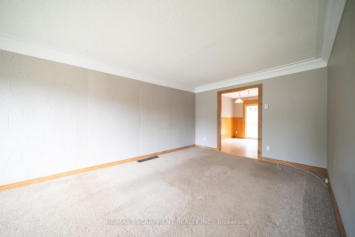 137 Henry Street Unit B photo 6