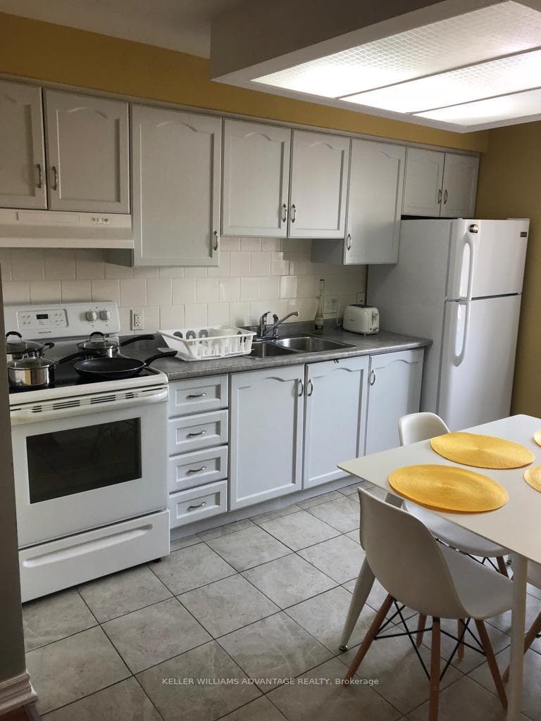 14 Innes Avenue Unit Upper photo 5