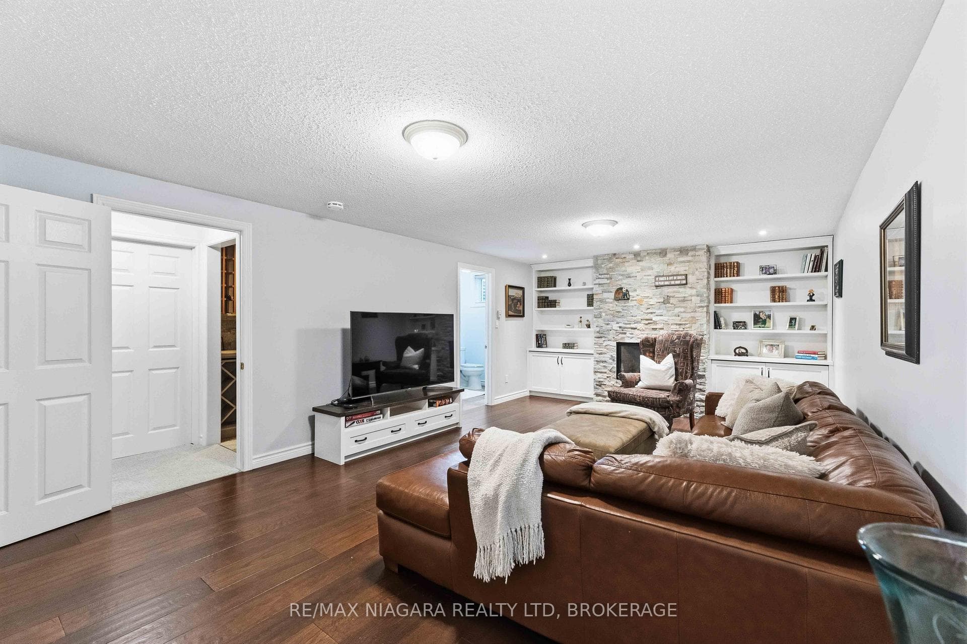 5 Graham Avenue photo 26