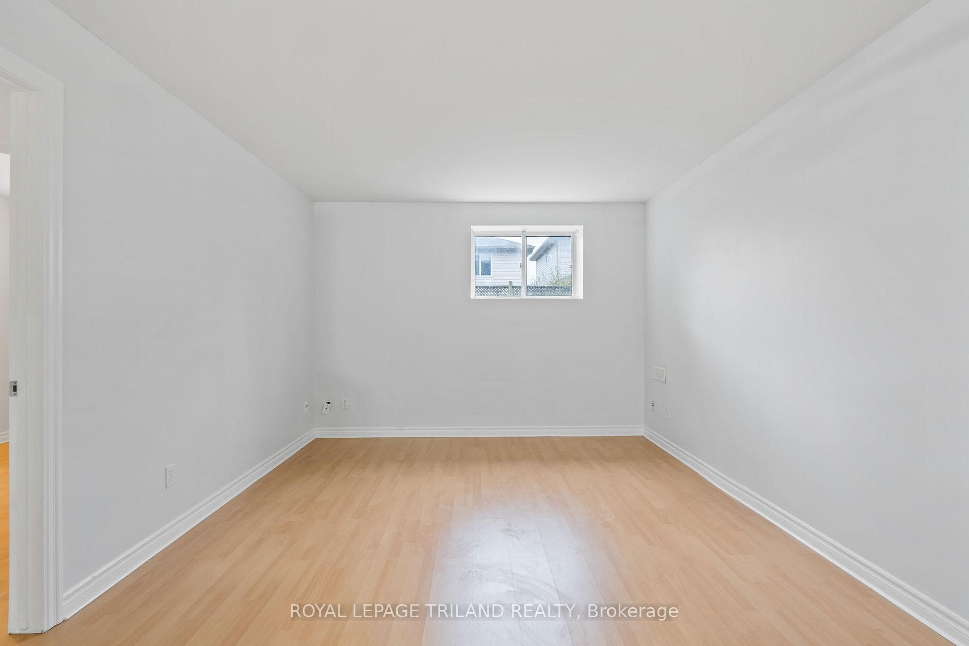 1024 Blythwood Road photo 28