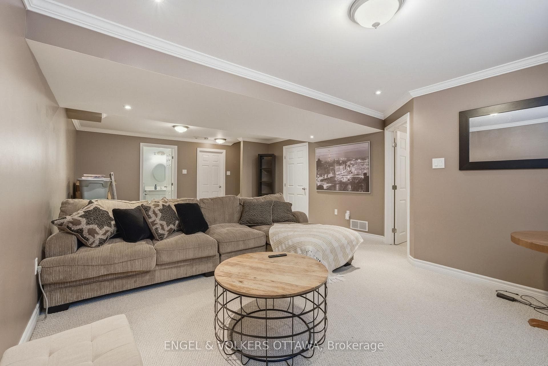 398 Abbeydale Circle photo 24