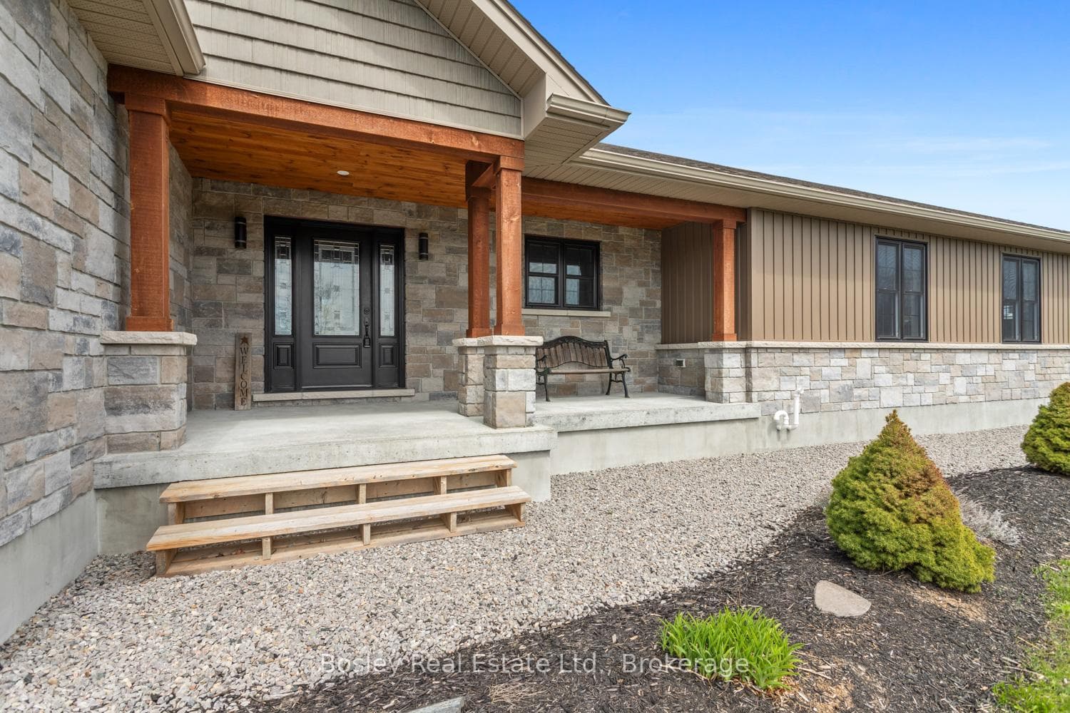 494 Pinegrove Road photo 6