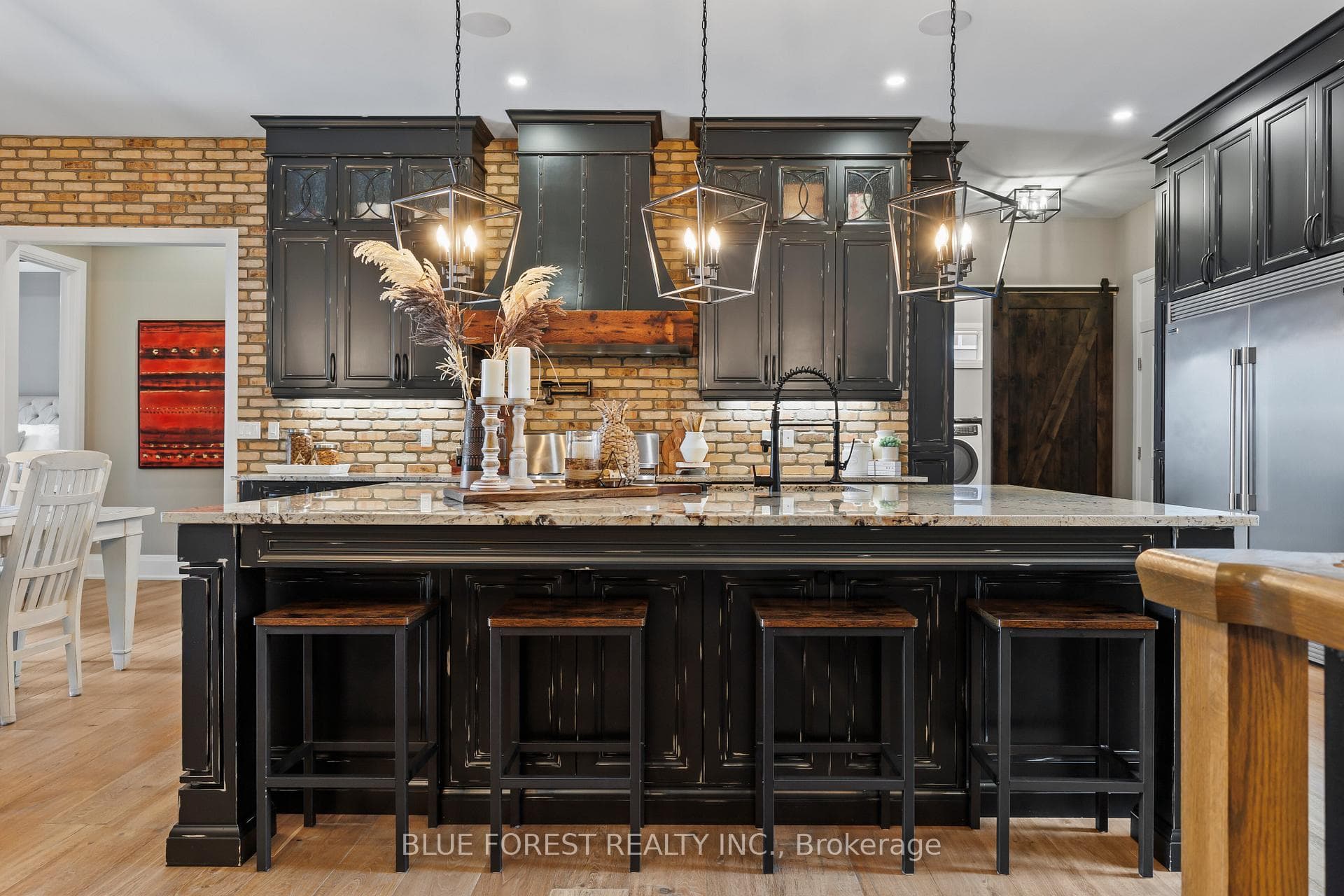 94 Harris Road photo 6