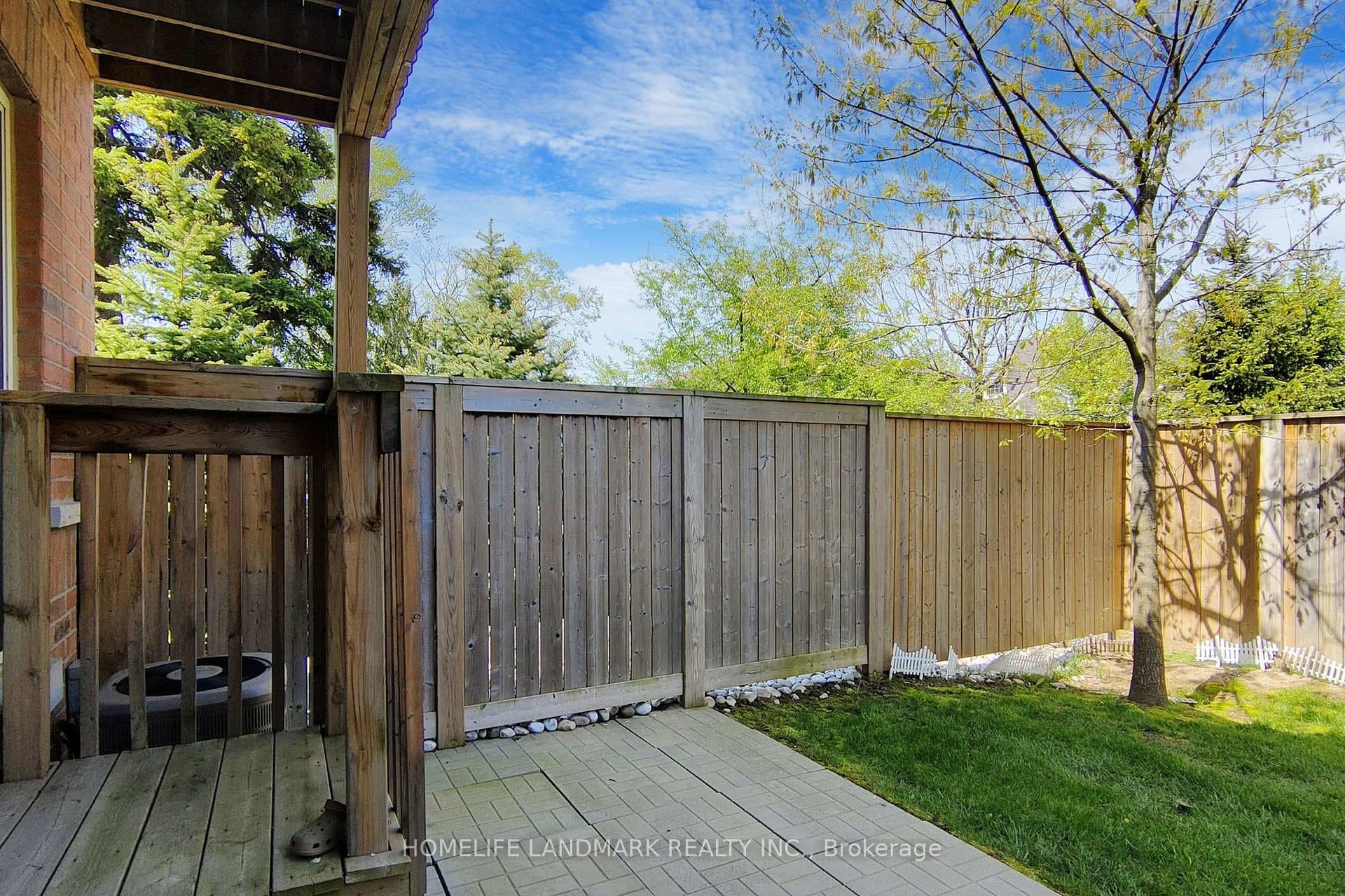 1137 Haig Boulevard Unit 1 photo 37