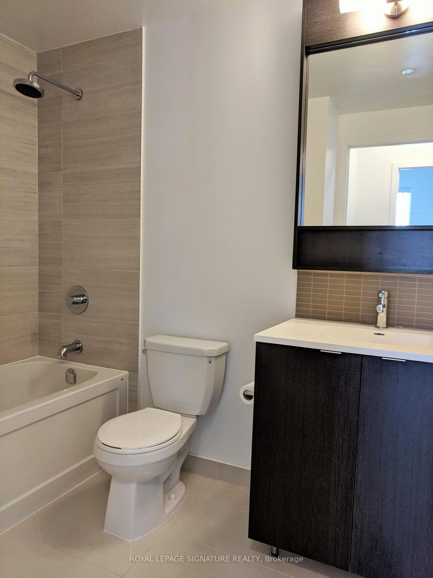 2560 Eglinton Avenue Unit 1412 photo 7