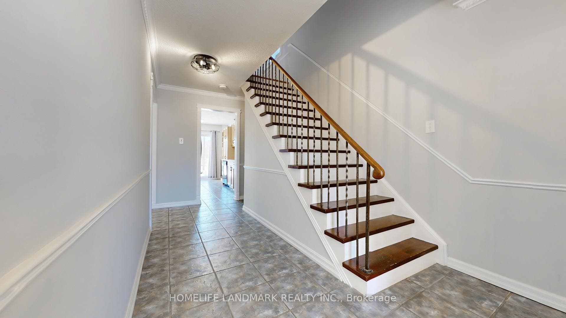 3092 Plum Tree Crescent photo 15