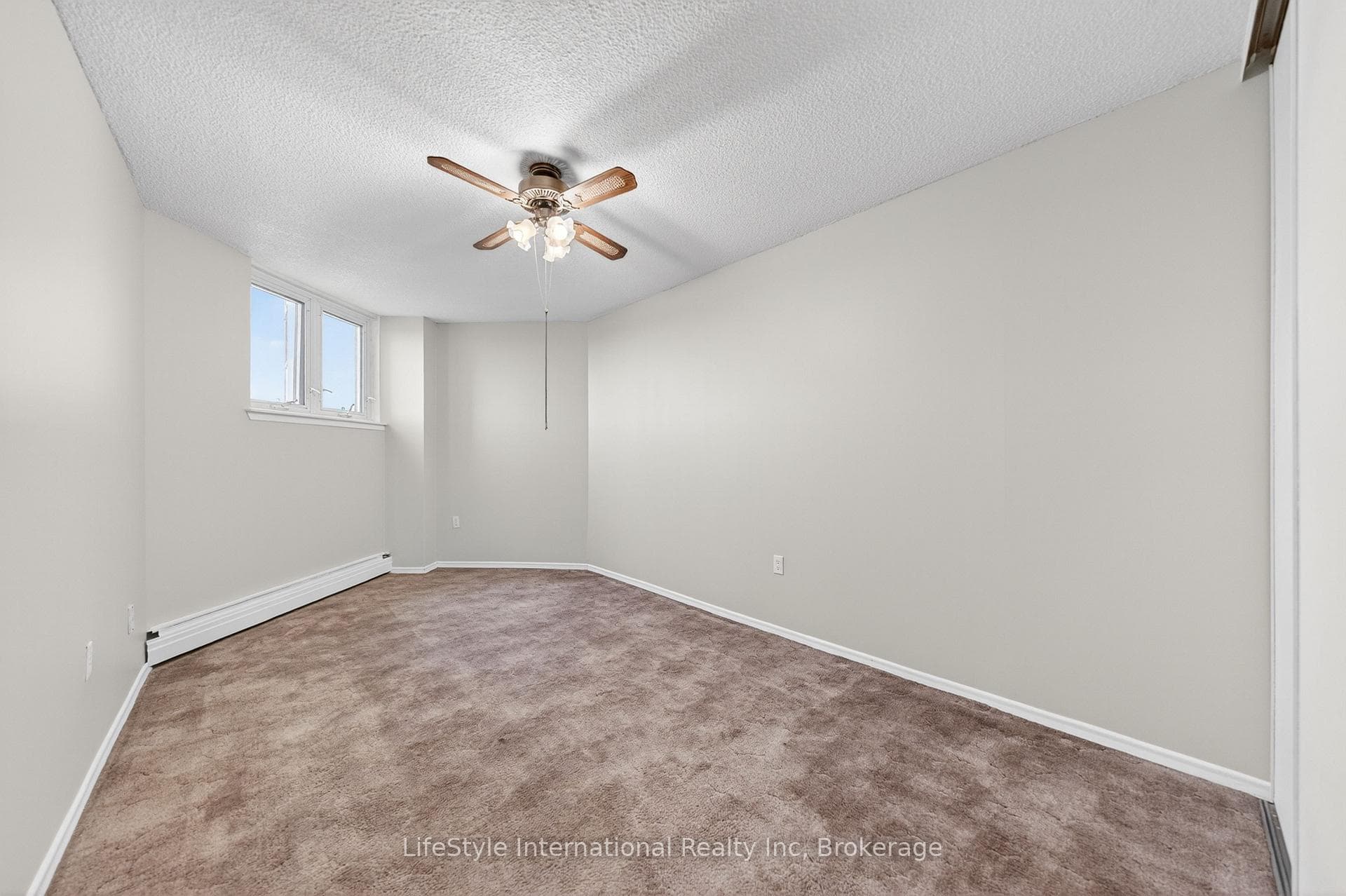 19 Woodlawn Road Unit 512 photo 24