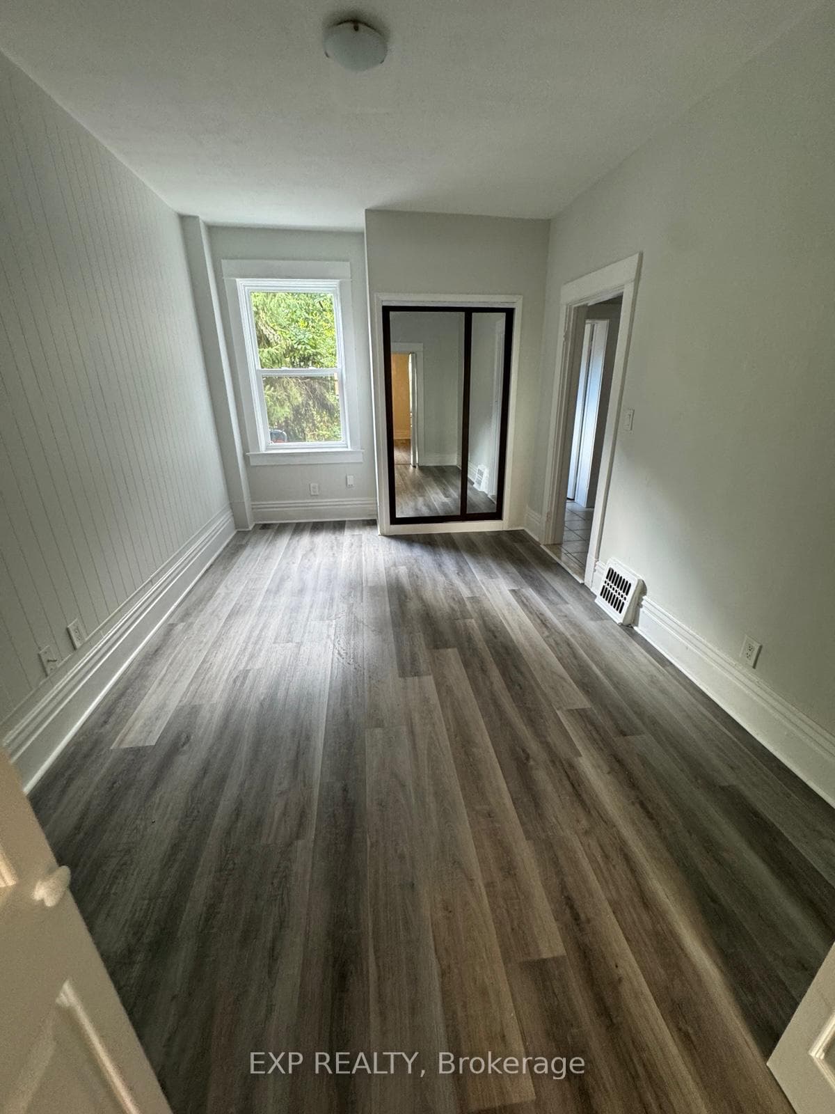 422 Clendenan Avenue Unit Main photo 8