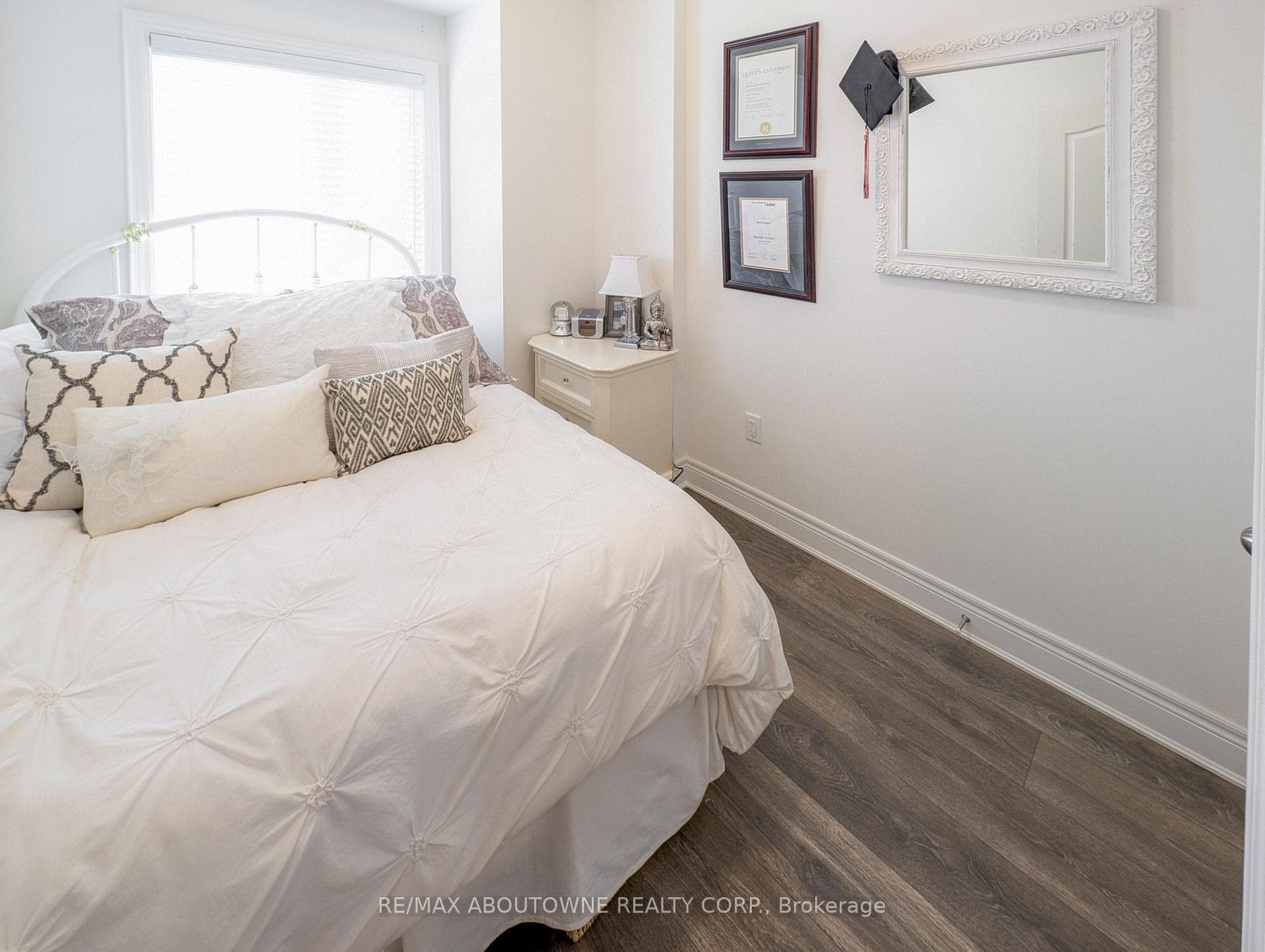1295 Clarriage Court photo 6