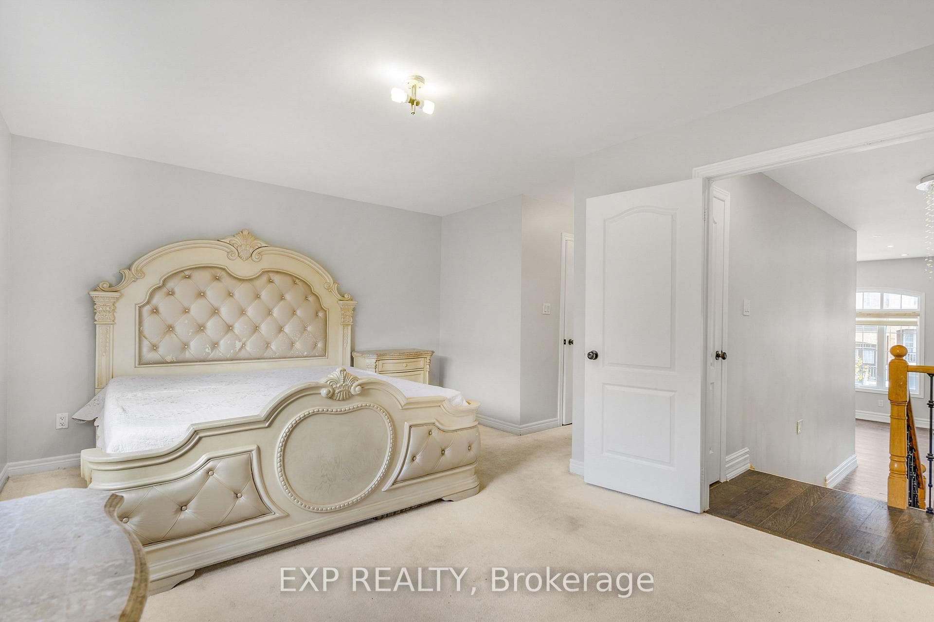 488 John Deisman Boulevard photo 18
