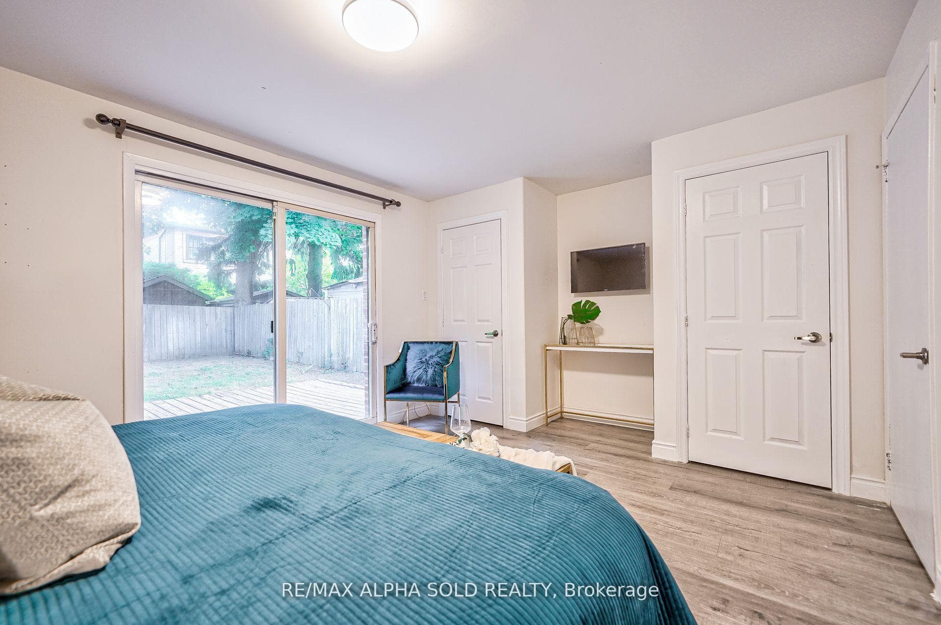 132 Glengarry Avenue photo 21