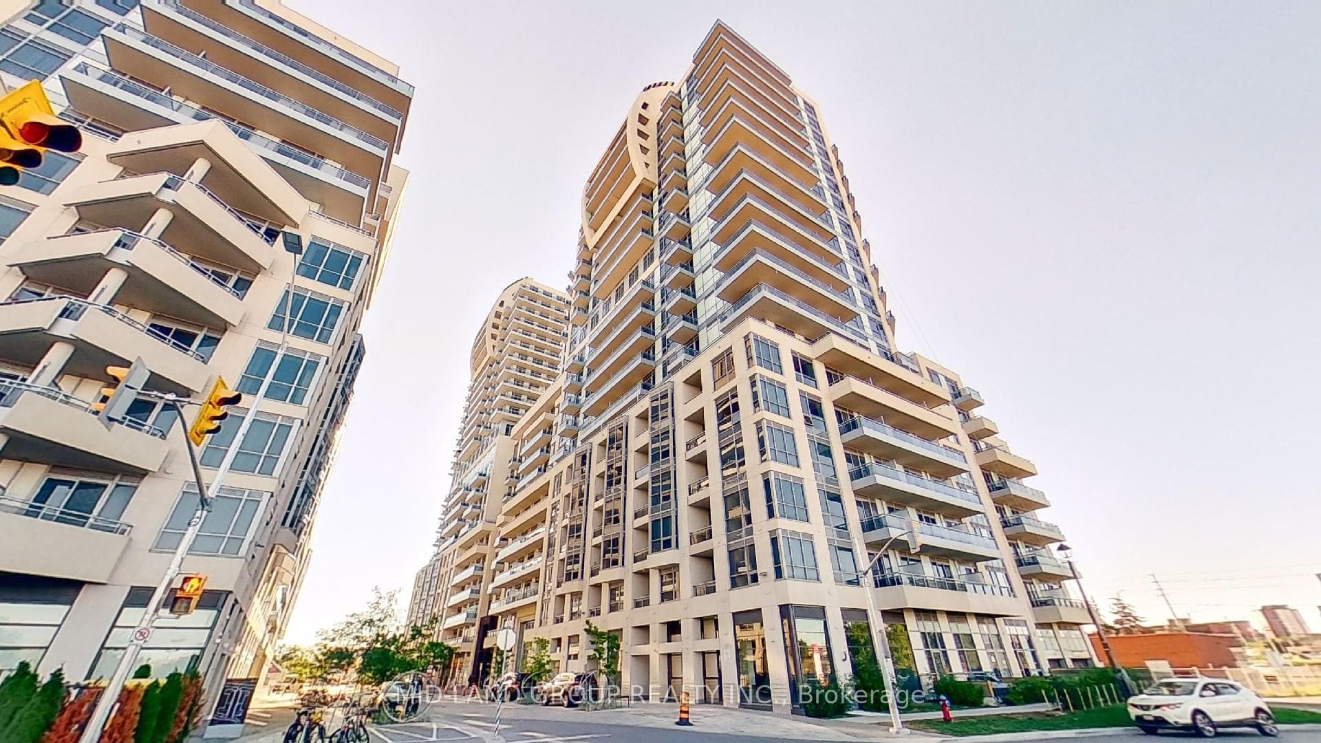 9201 Yonge Street Unit NW606 photo 1