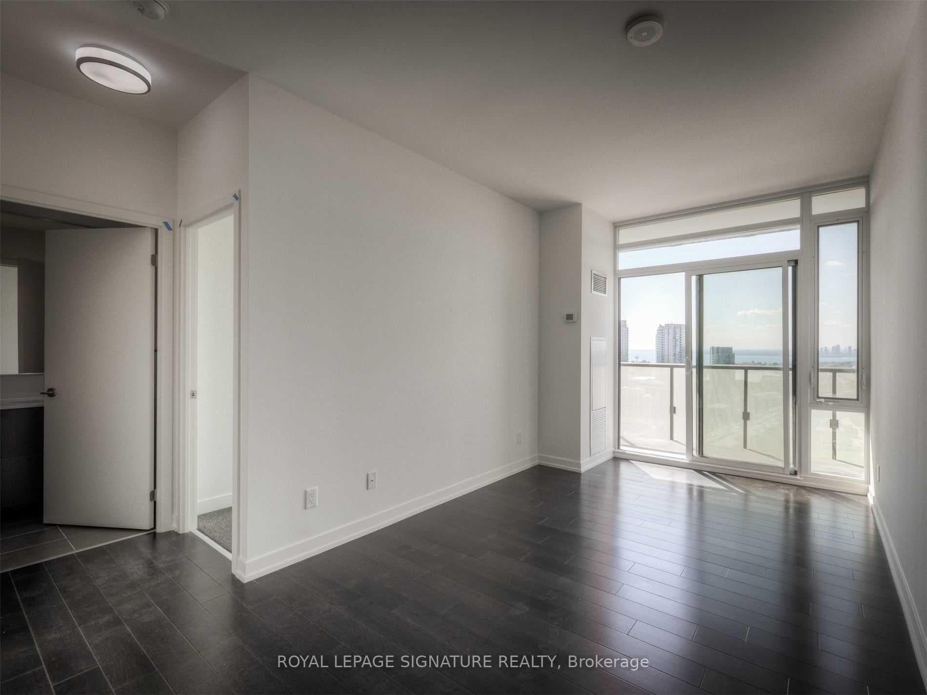 170 Fort York Boulevard Unit 2712 photo 5