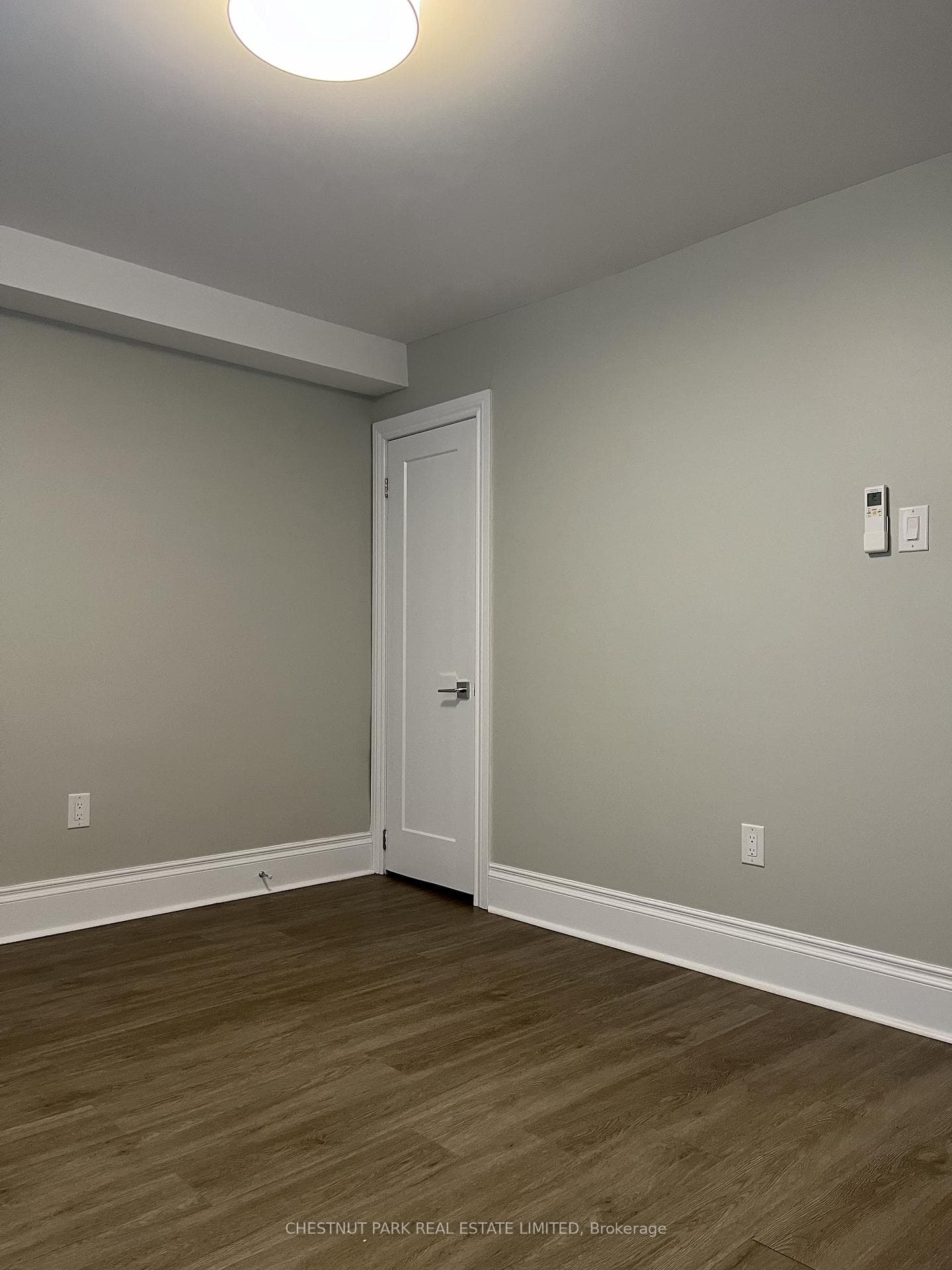 3 Kingswood Road Unit upper photo 4