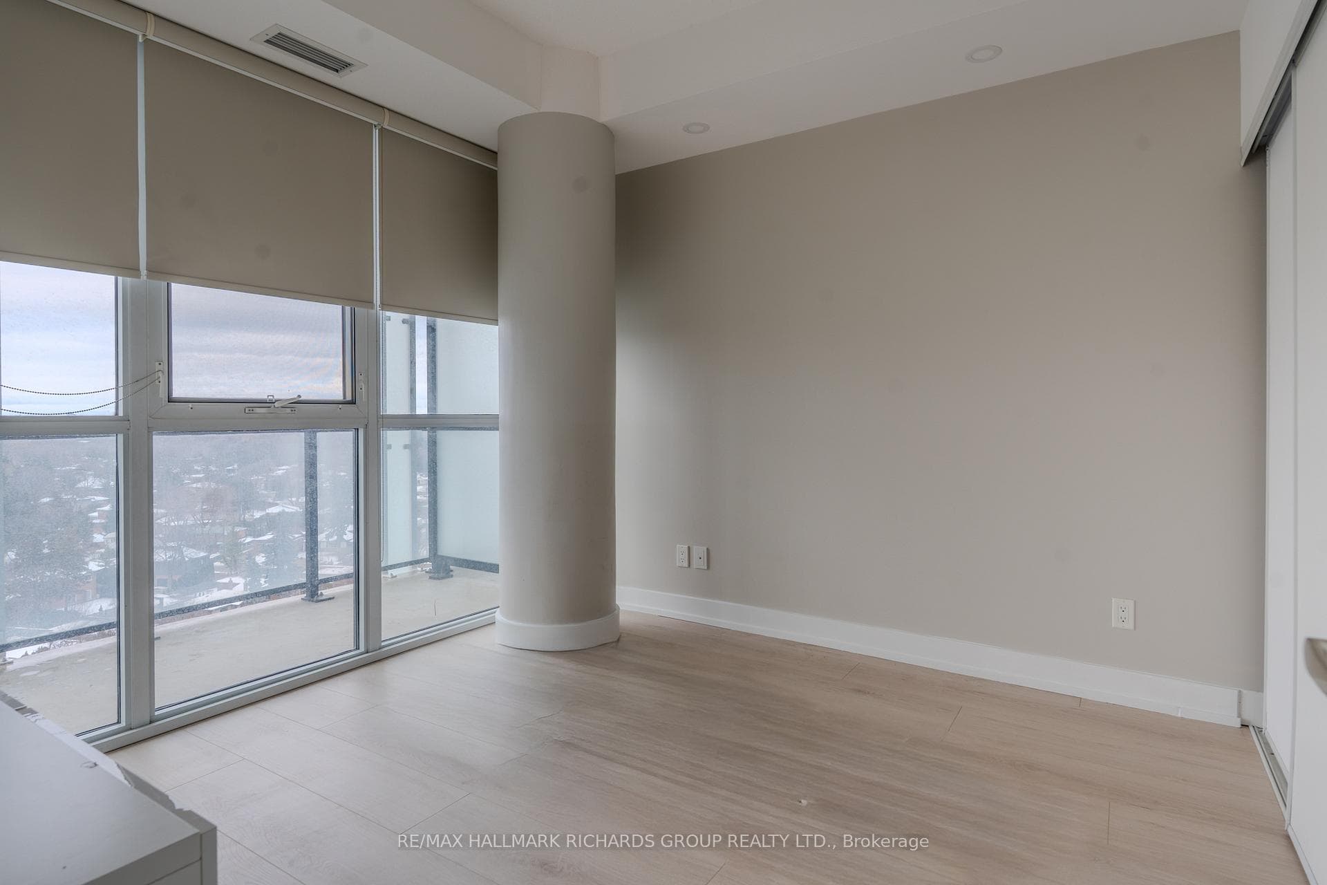 150 Fairview Mall Drive Unit 1207 photo 9