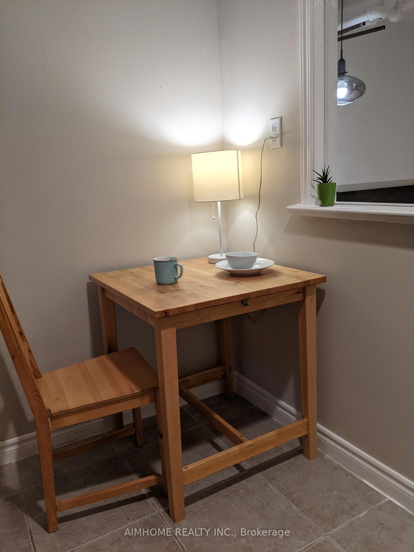 510 Ontario Street Unit 13 photo 5