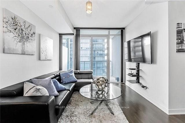 90 Park Lawn Road Unit 1702 photo 9
