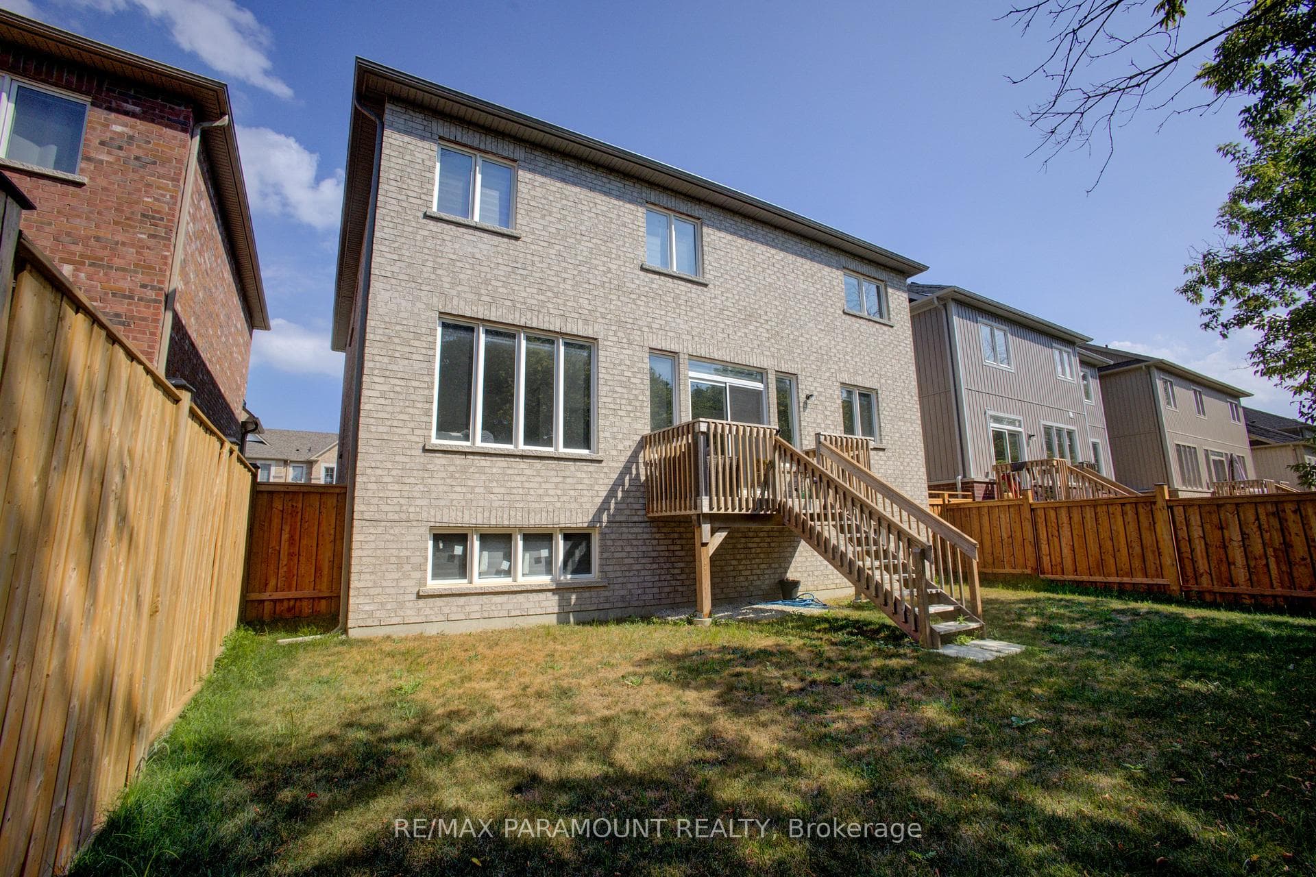 30 Kirby Avenue photo 44