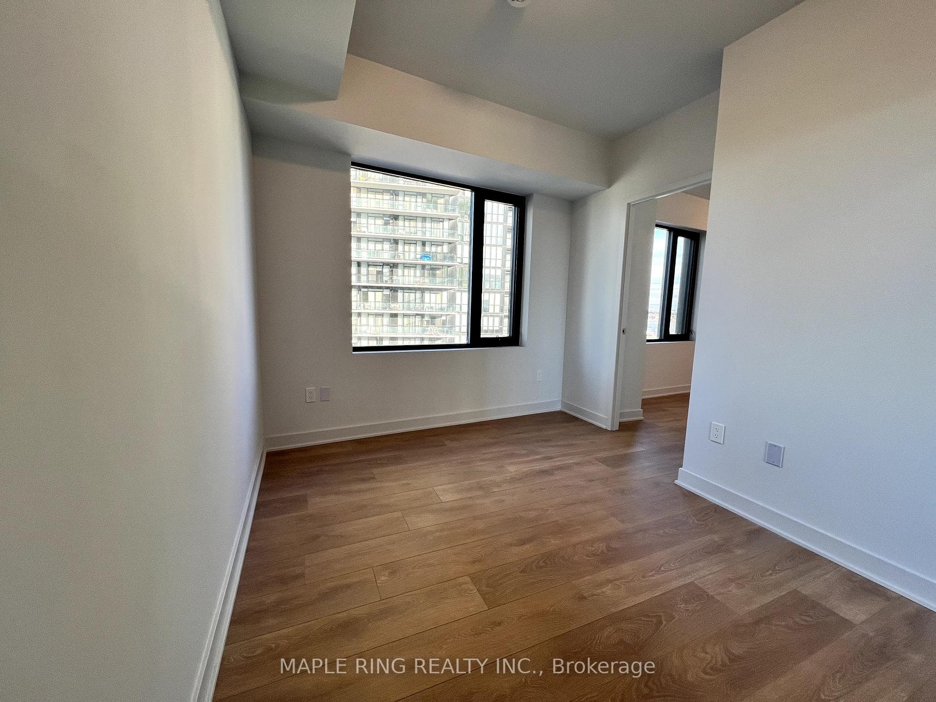 2920 Highway 7 Road Unit 506 photo 5