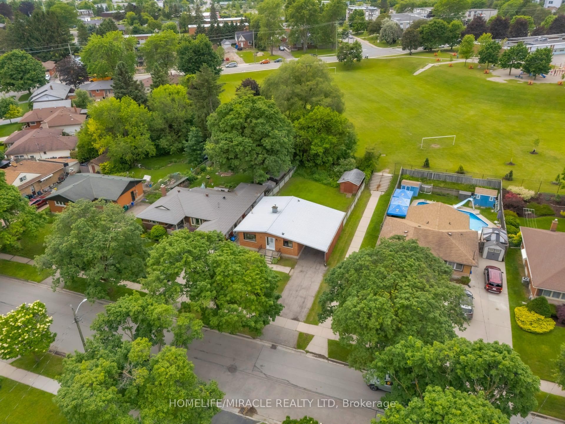 72 Massey Avenue photo 46