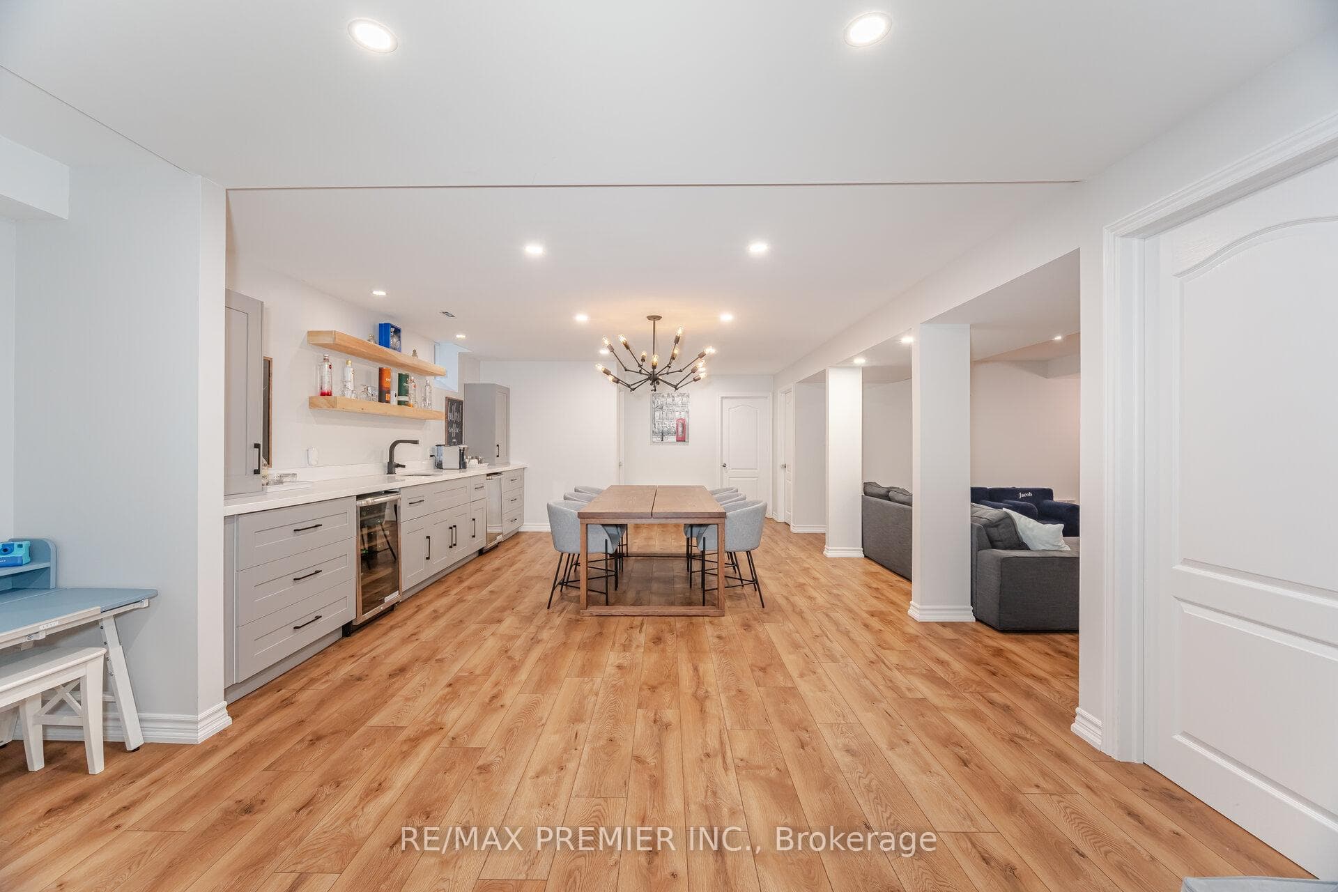 159 Lormel Gate photo 27