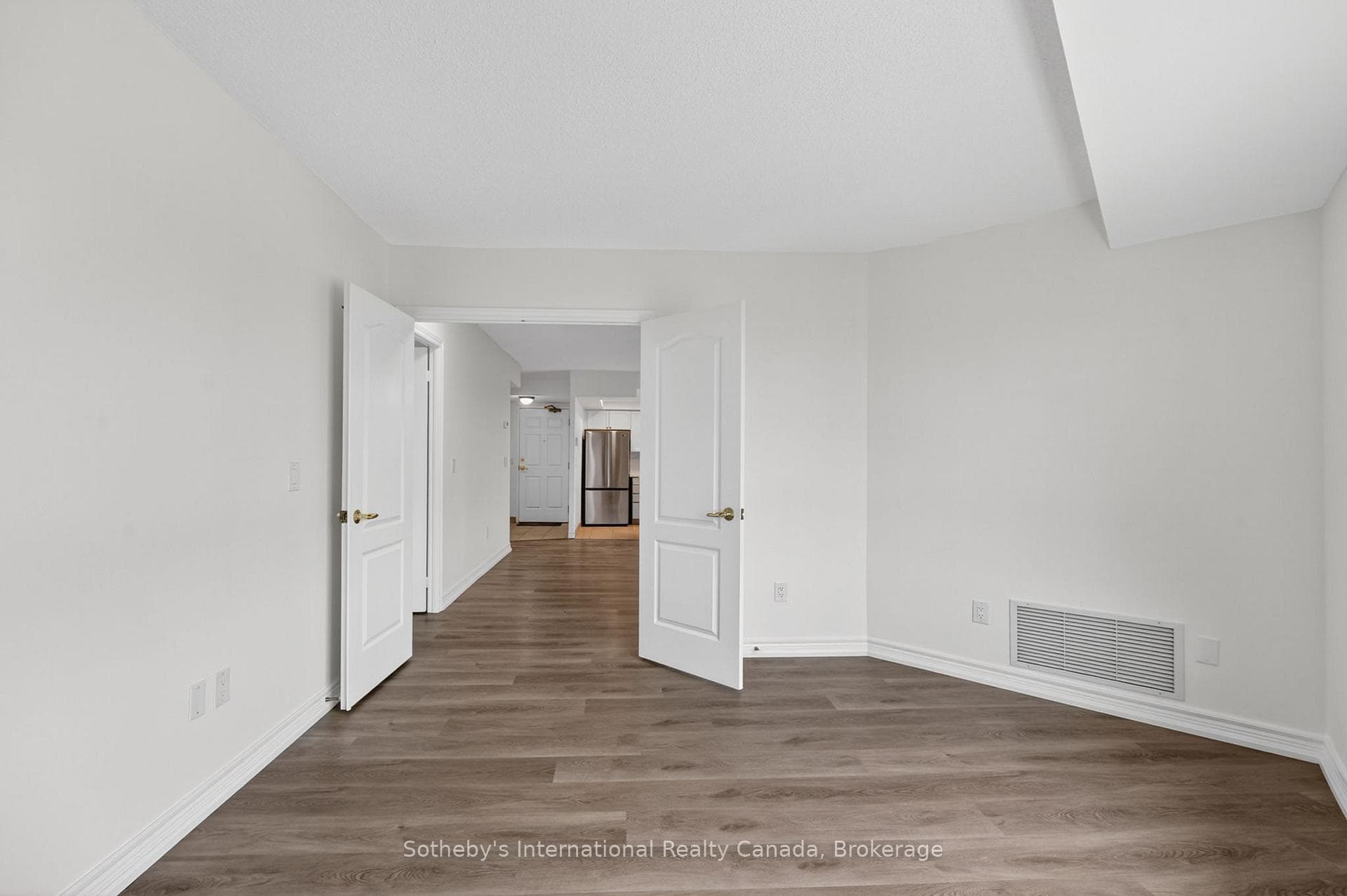16 Raglan Street Unit 402 photo 19