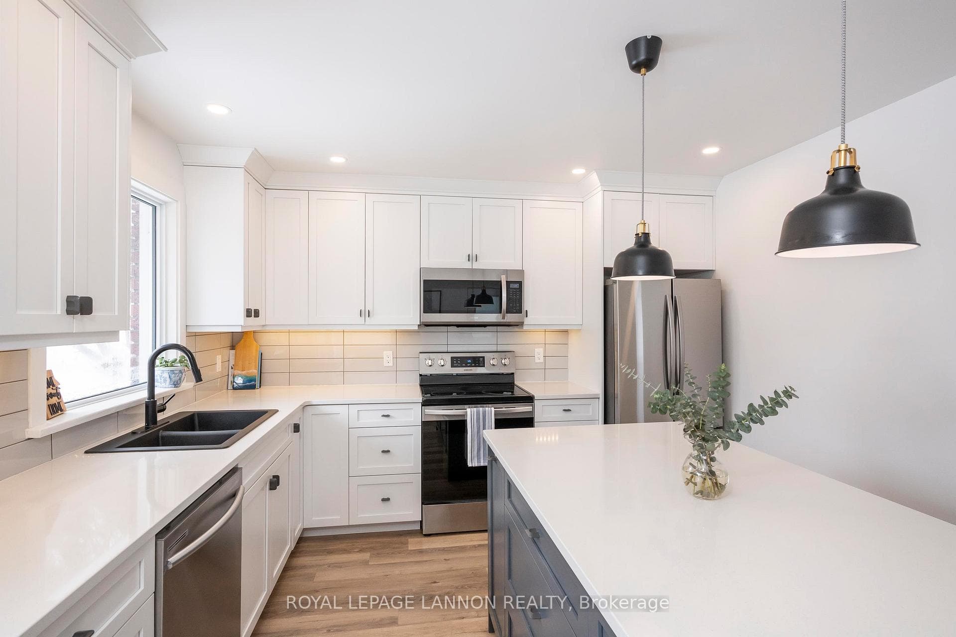 381 RIVER Street photo 21