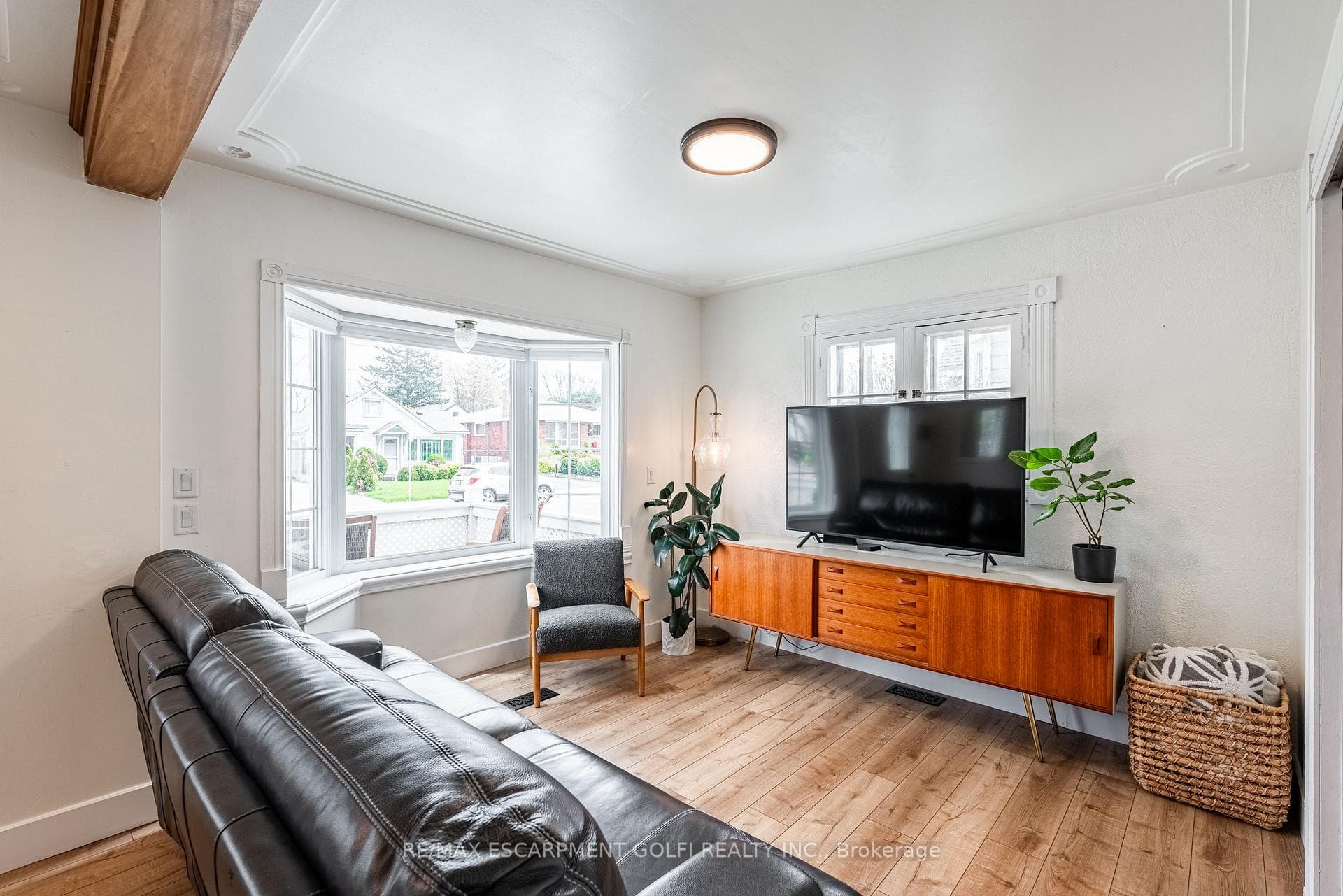 190 Craigroyston Road photo 10