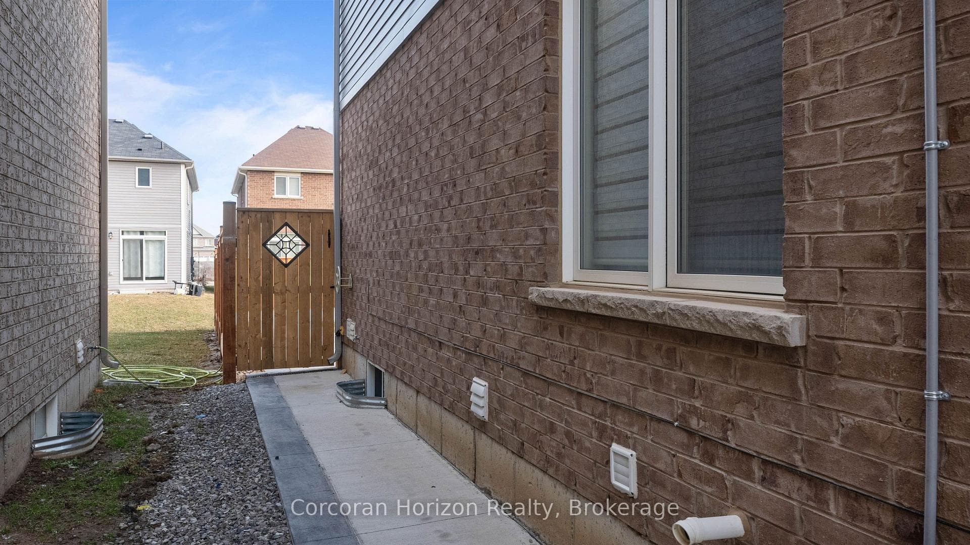 9 Price Street Unit Lower photo 3