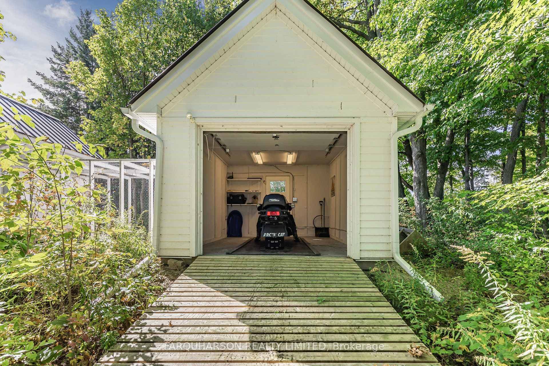 730 Chalk Lake Road photo 40