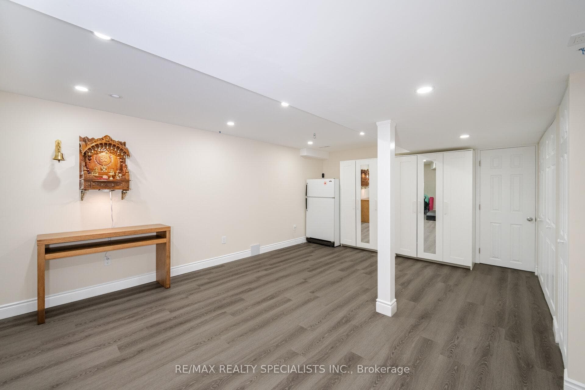 2350 Britannia Road Unit 1 photo 31