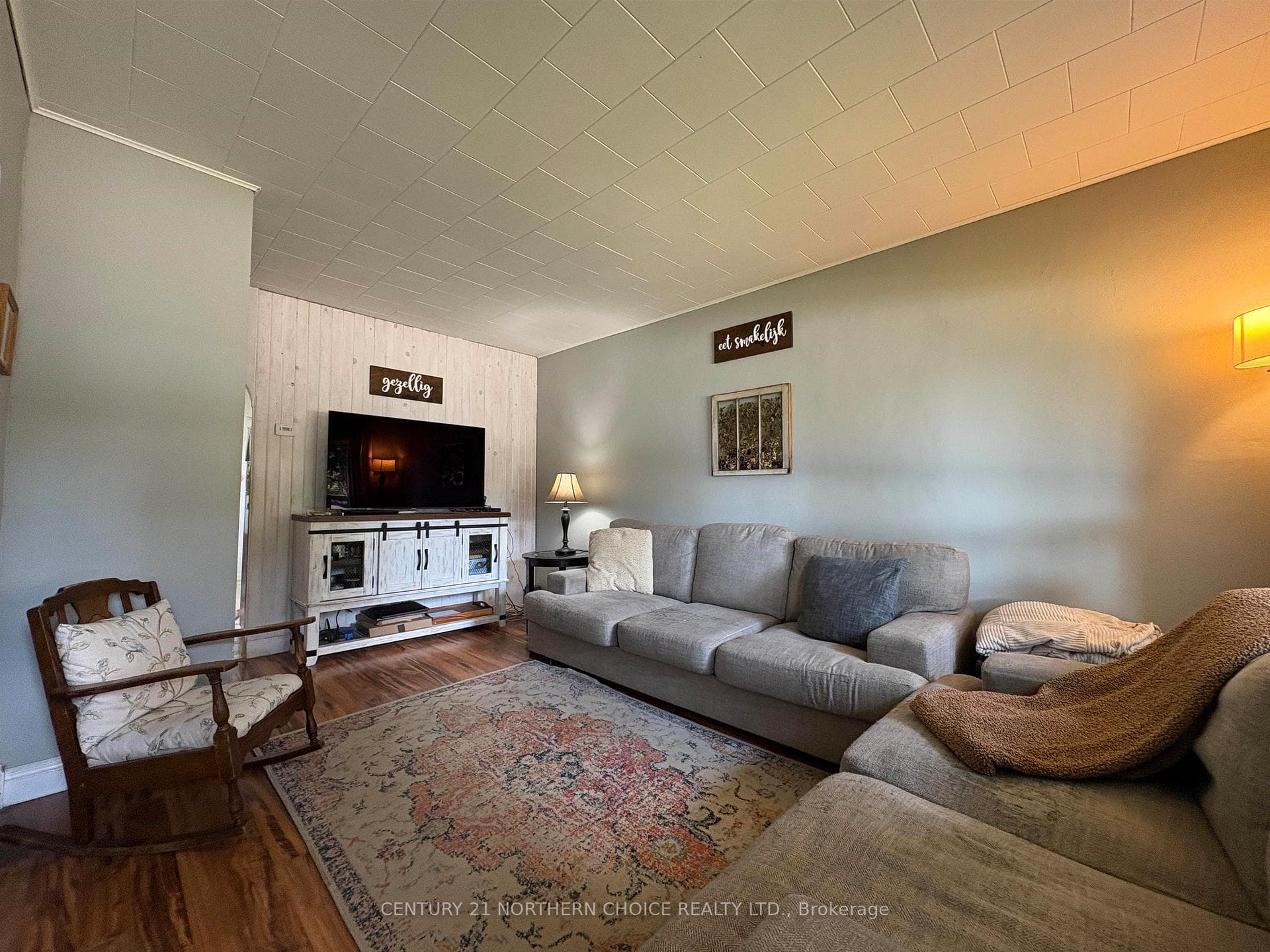 338 THIRD Street photo 4