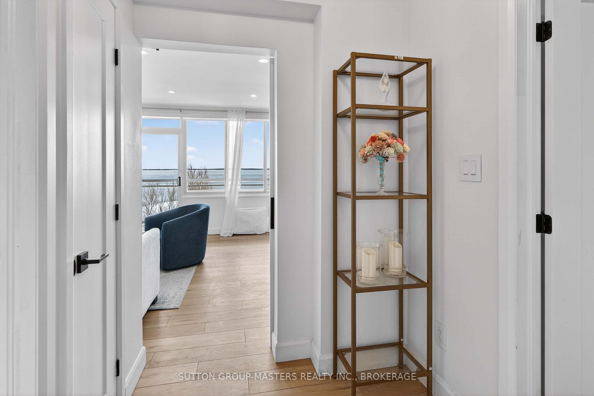 1 Mowat Avenue Unit 401 photo 26